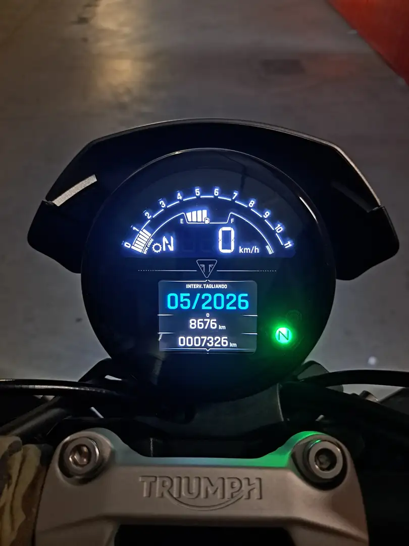 Triumph Trident 660 black matt Schwarz - 1