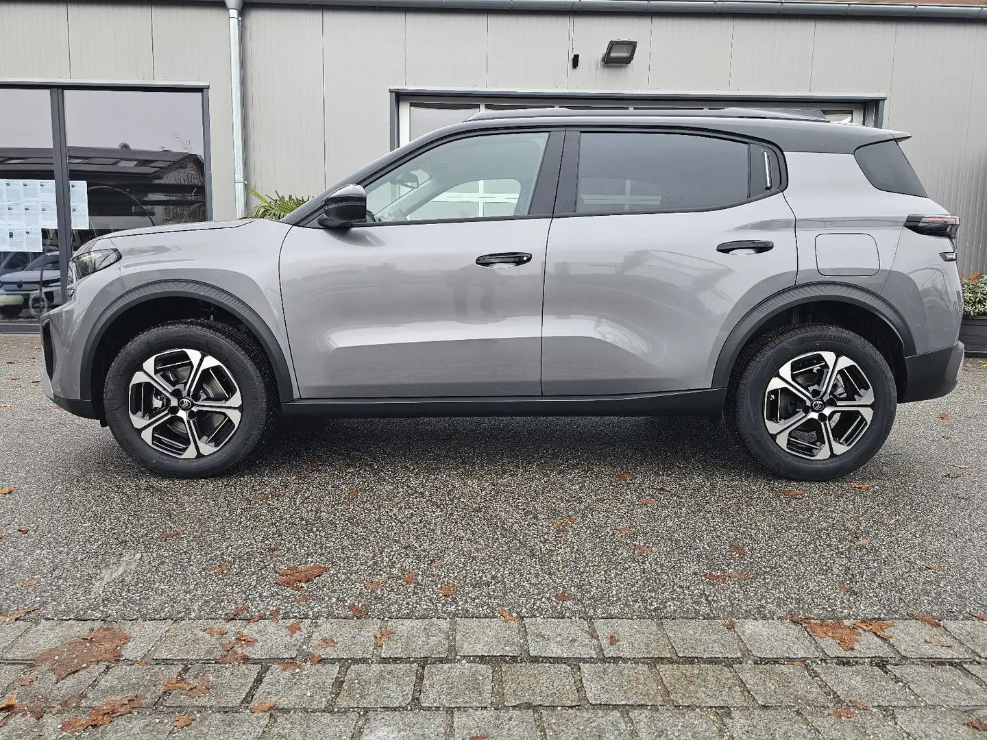 Citroen C3 Aircross Hybrid 145 e-DSC6 MAX *Winterpaket* Grau - 2