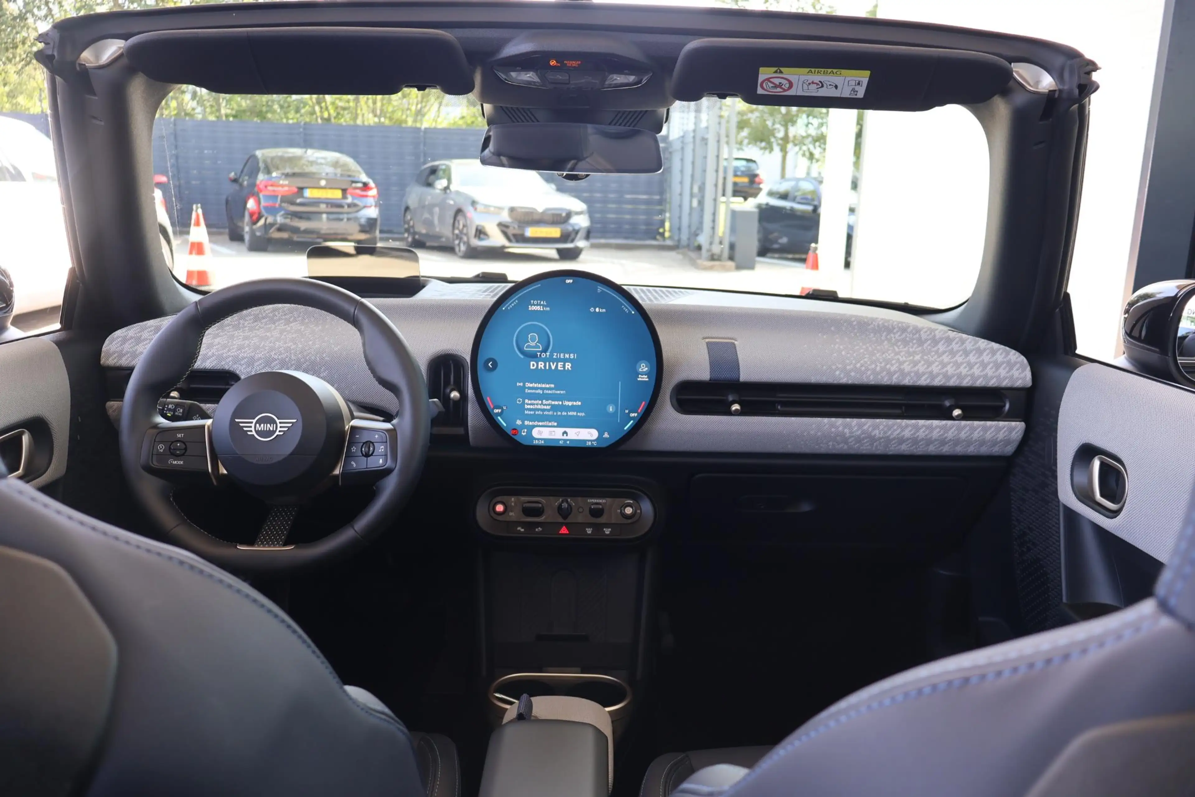 MINI Cooper C Cabrio 2.0 Favoured L | Head-Up Display | Stoel- en Stuur — photo 12