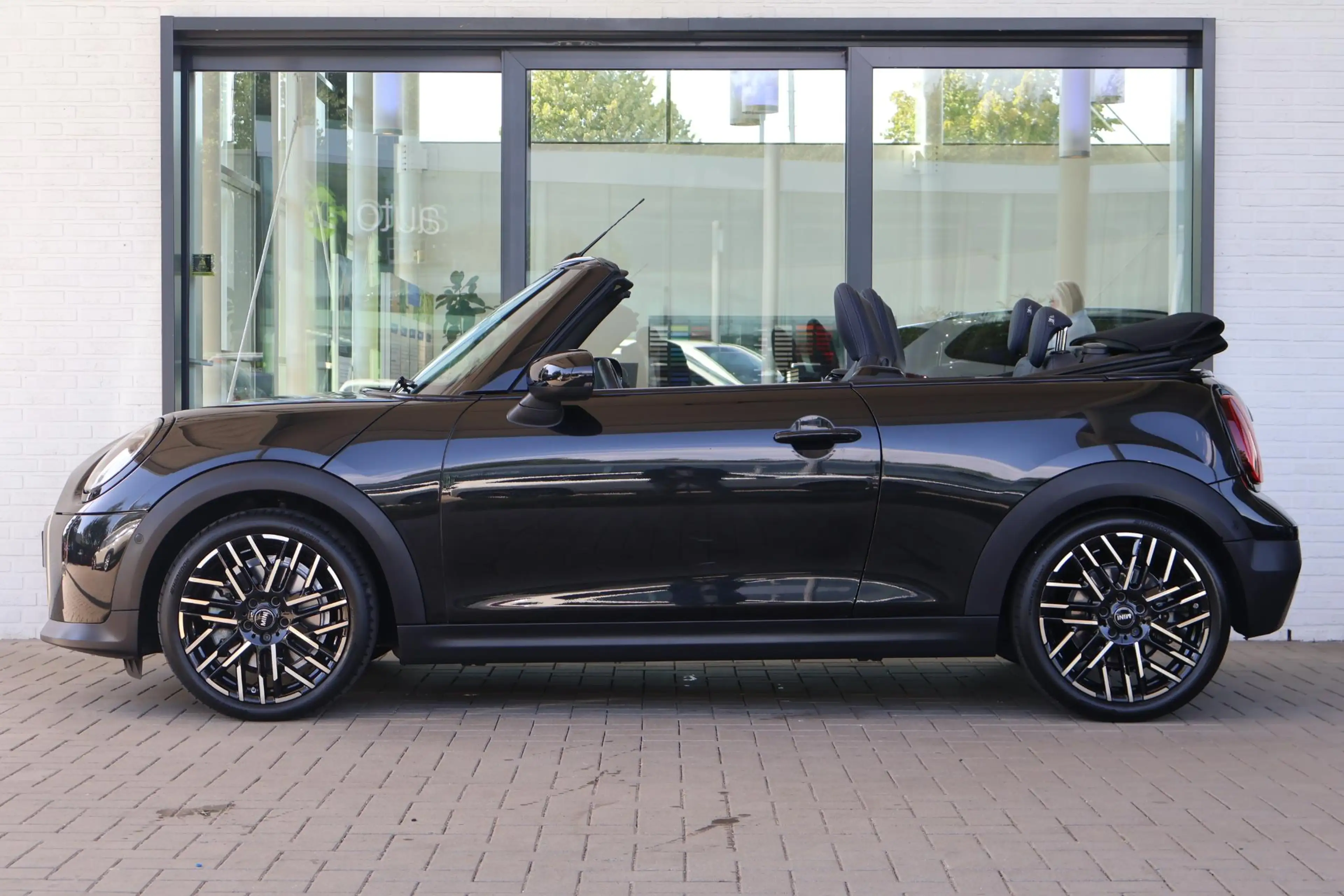 MINI Cooper C Cabrio 2.0 Favoured L | Head-Up Display | Stoel- en Stuur — photo 5