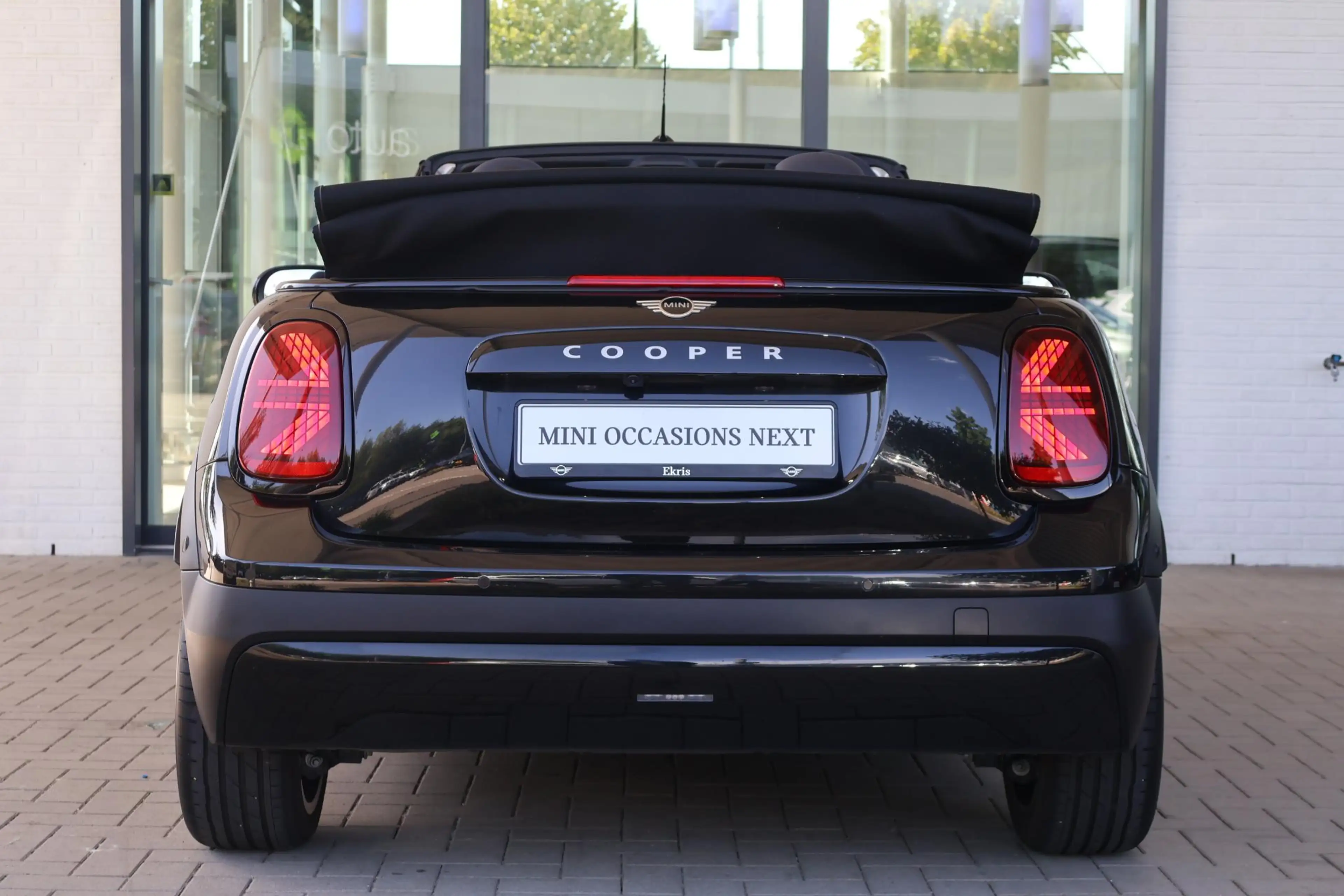 MINI Cooper C Cabrio 2.0 Favoured L | Head-Up Display | Stoel- en Stuur — photo 4