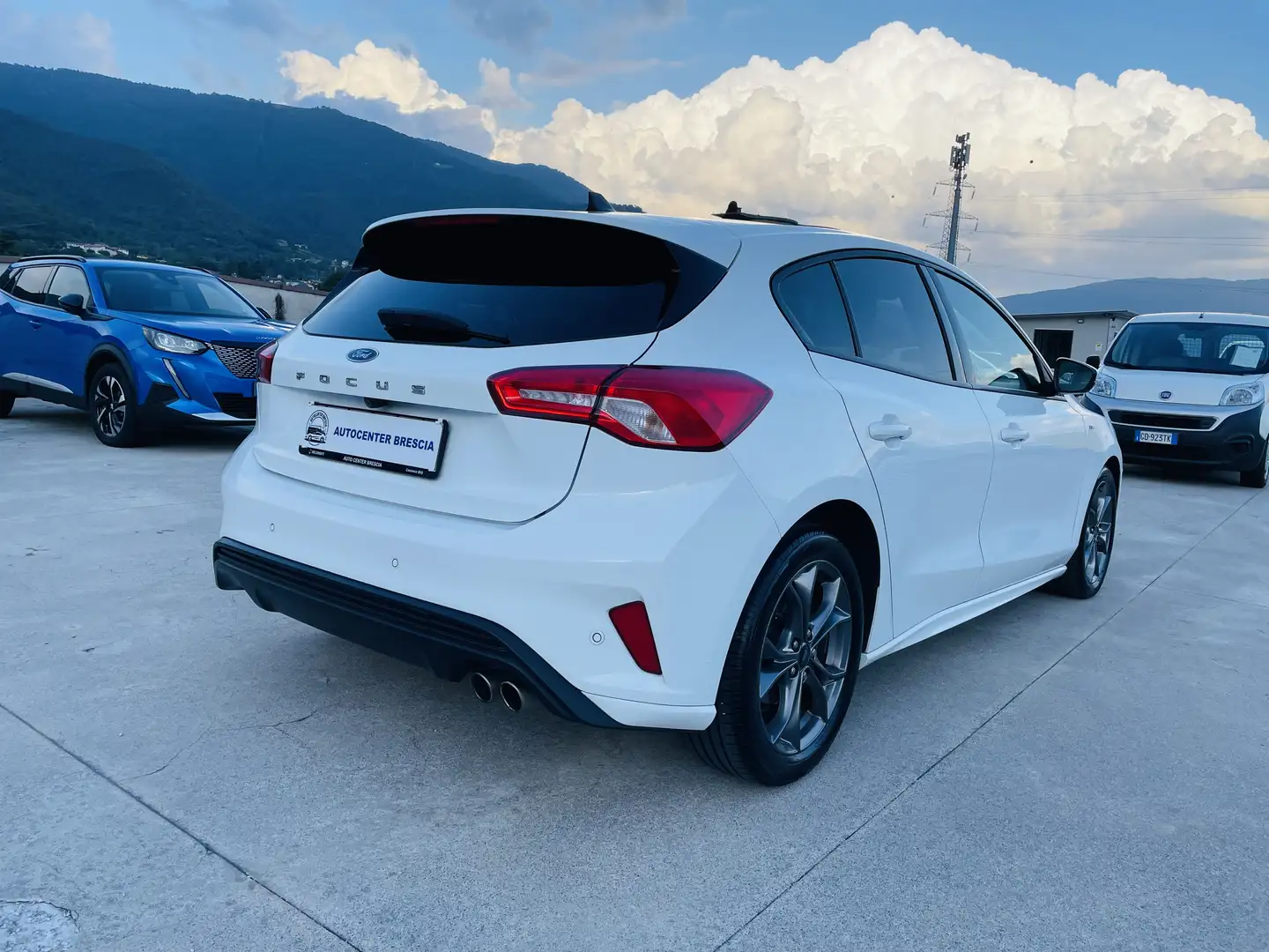 Ford Focus ST-Line 120cv Co-Pilot 1Proprietario Finanziabile Blanc - 1