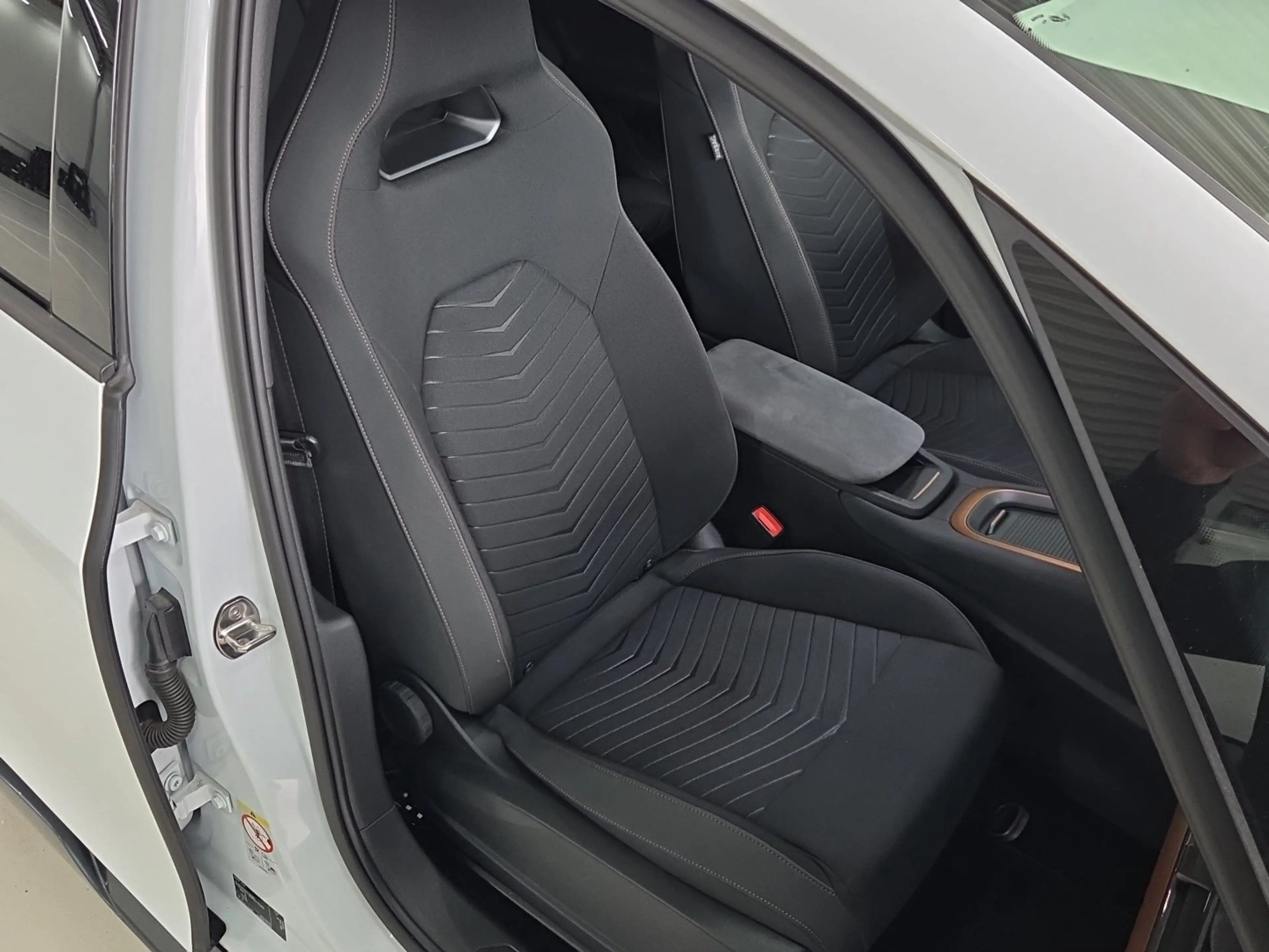 CUPRA Born 58 150kW/204PS — photo 13