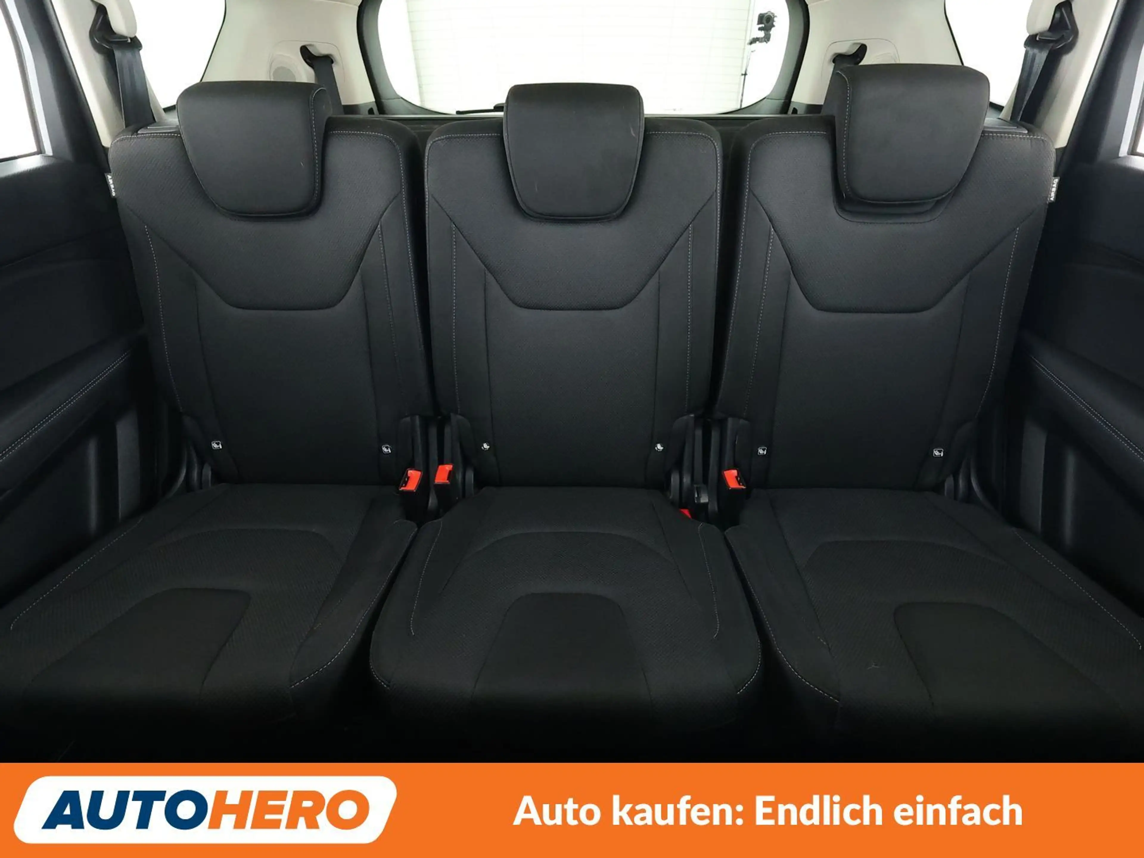 Ford S-Max 2.0 TDCi EcoBlue Titanium *NAVI*LED*ACC*CAM*PDC* — photo 15
