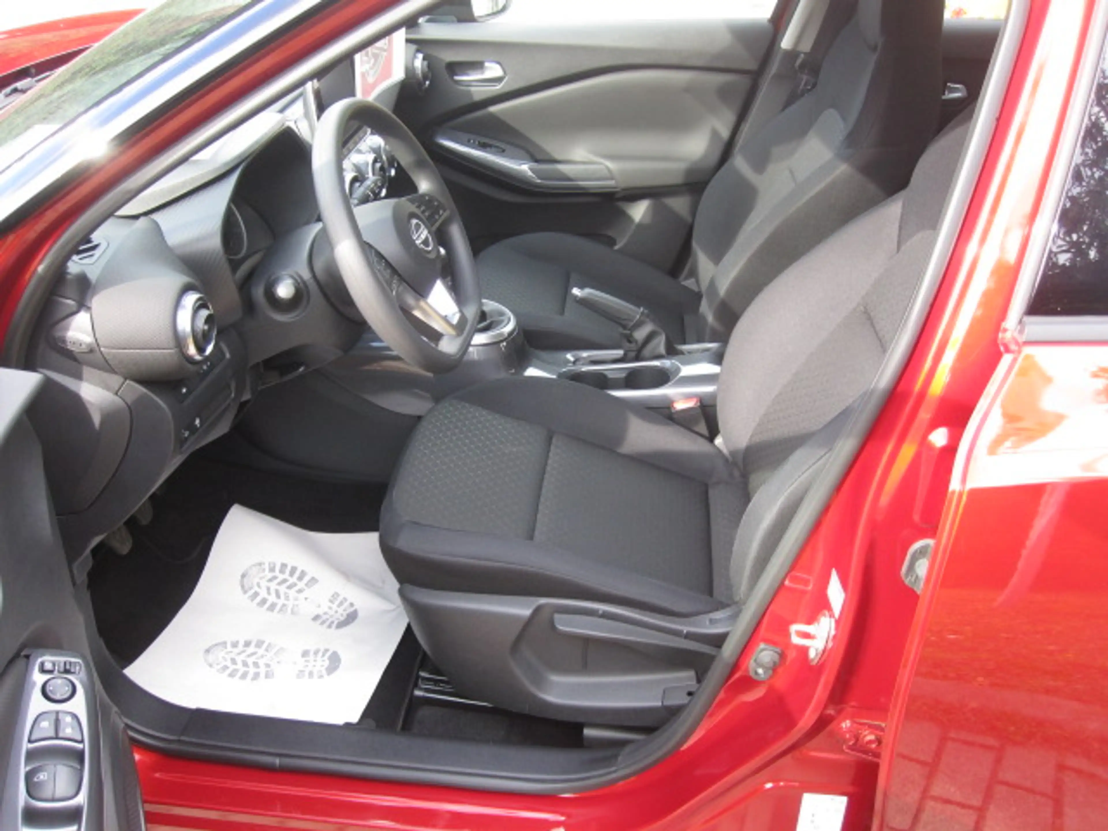 Nissan Juke Juke 1.0 DIG-T Acenta — photo 9