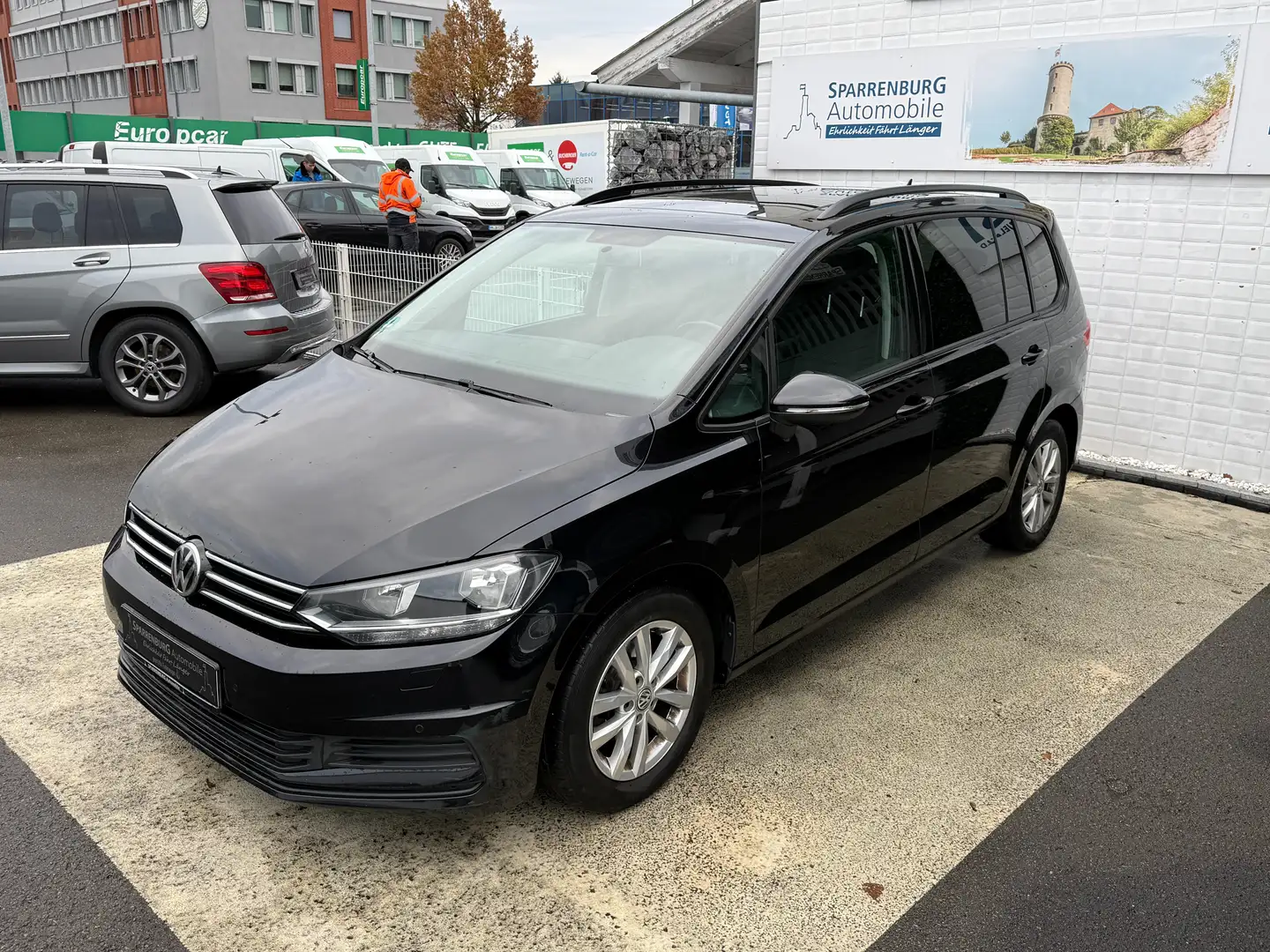 Volkswagen Touran 7 Sitze| Finanz. ab 199€| 1,4l| HU Neu| 1 Hand Schwarz - 2