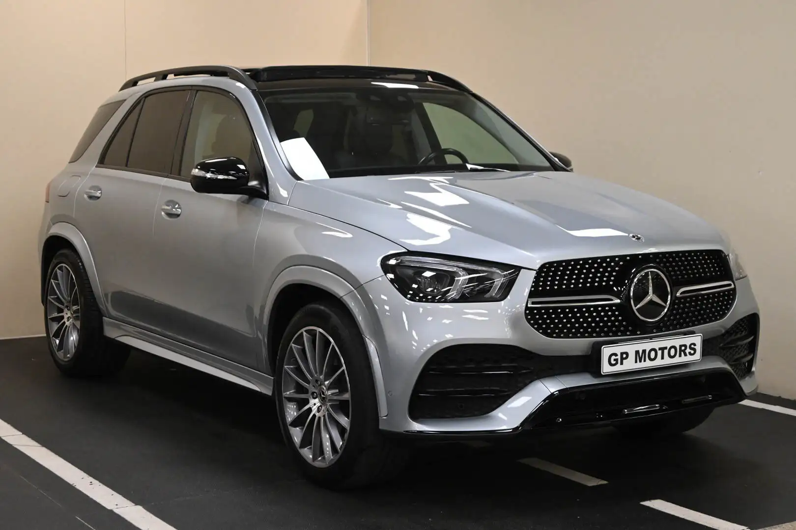 Mercedes-Benz GLE 350 GLE 350 de hybrid EQ 4Matic Premium Night Grau - 1