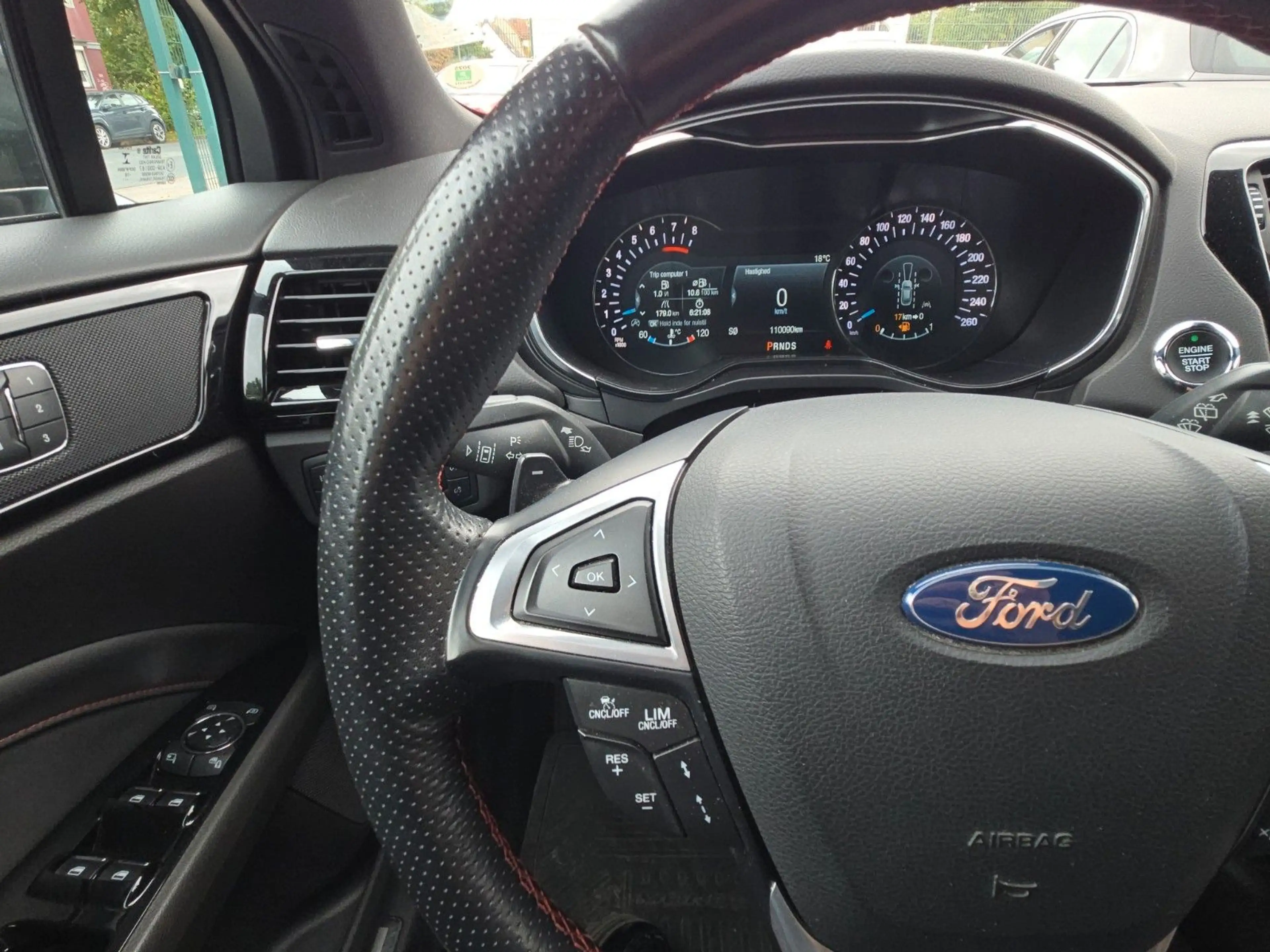 Ford Mondeo Lim. ST-Line T.Leder Navi RFK ACC LED SHZ — photo 13