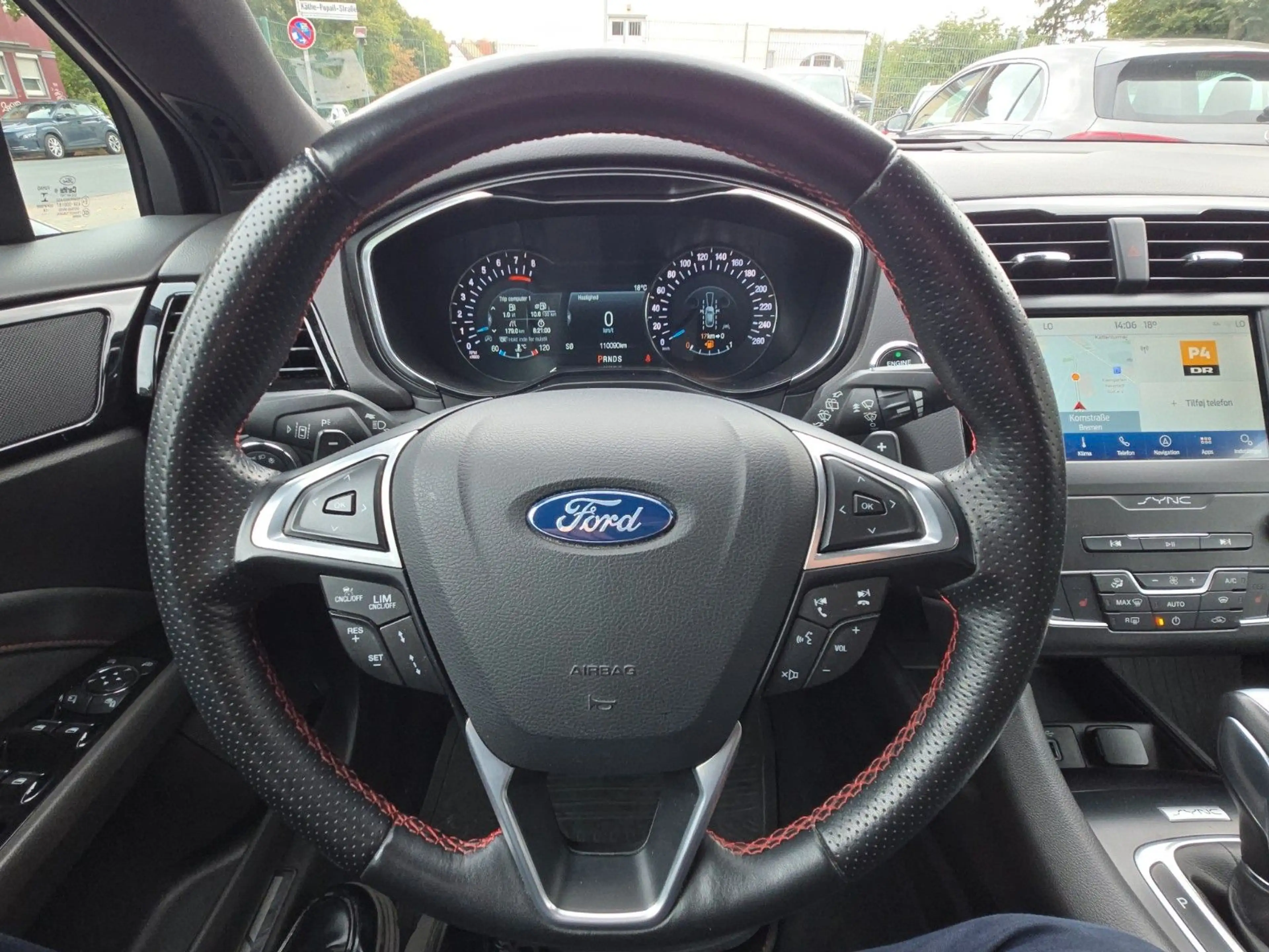 Ford Mondeo Lim. ST-Line T.Leder Navi RFK ACC LED SHZ — photo 14