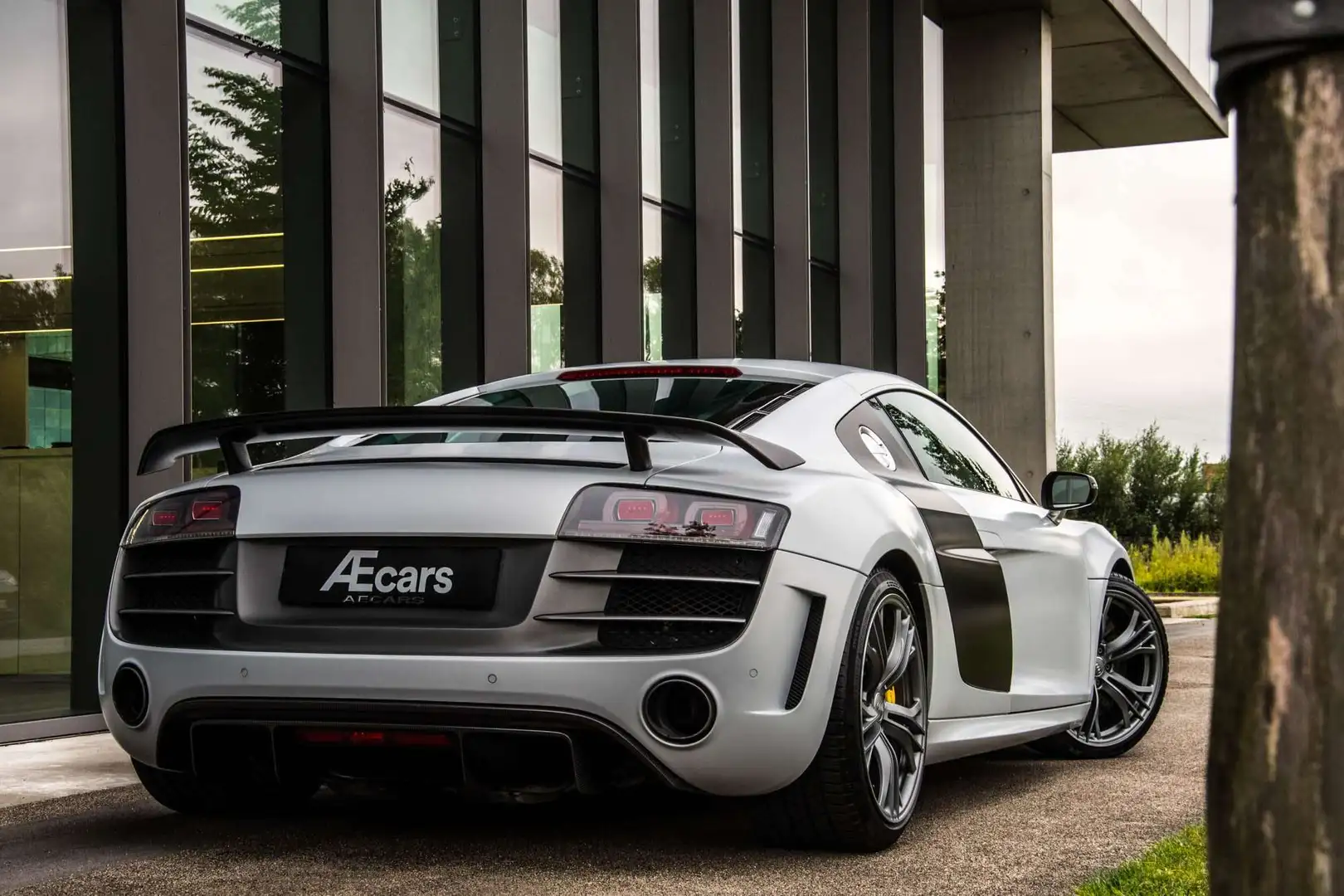 Audi R8 GT ***5.2 V10 / 099 OF 333 / CARBON CUP / CCB *** White - 2