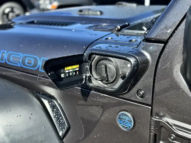 Jeep Wrangler view 5