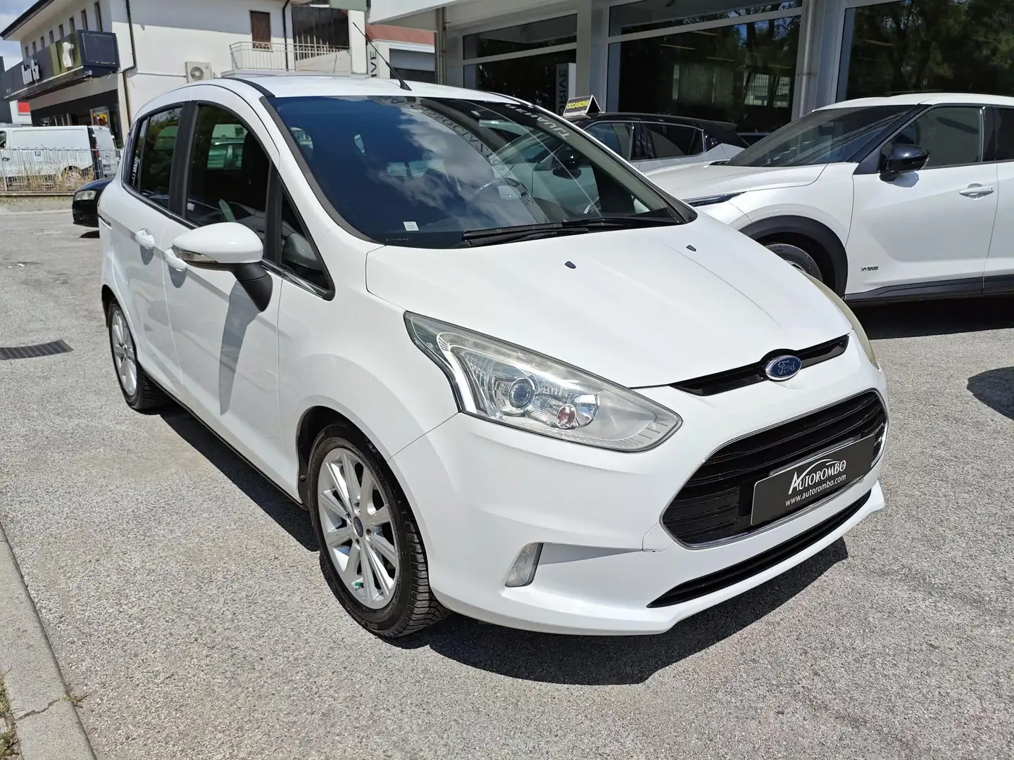 Ford B-Max 1.5 TDCi 95 CV Titanium - 1