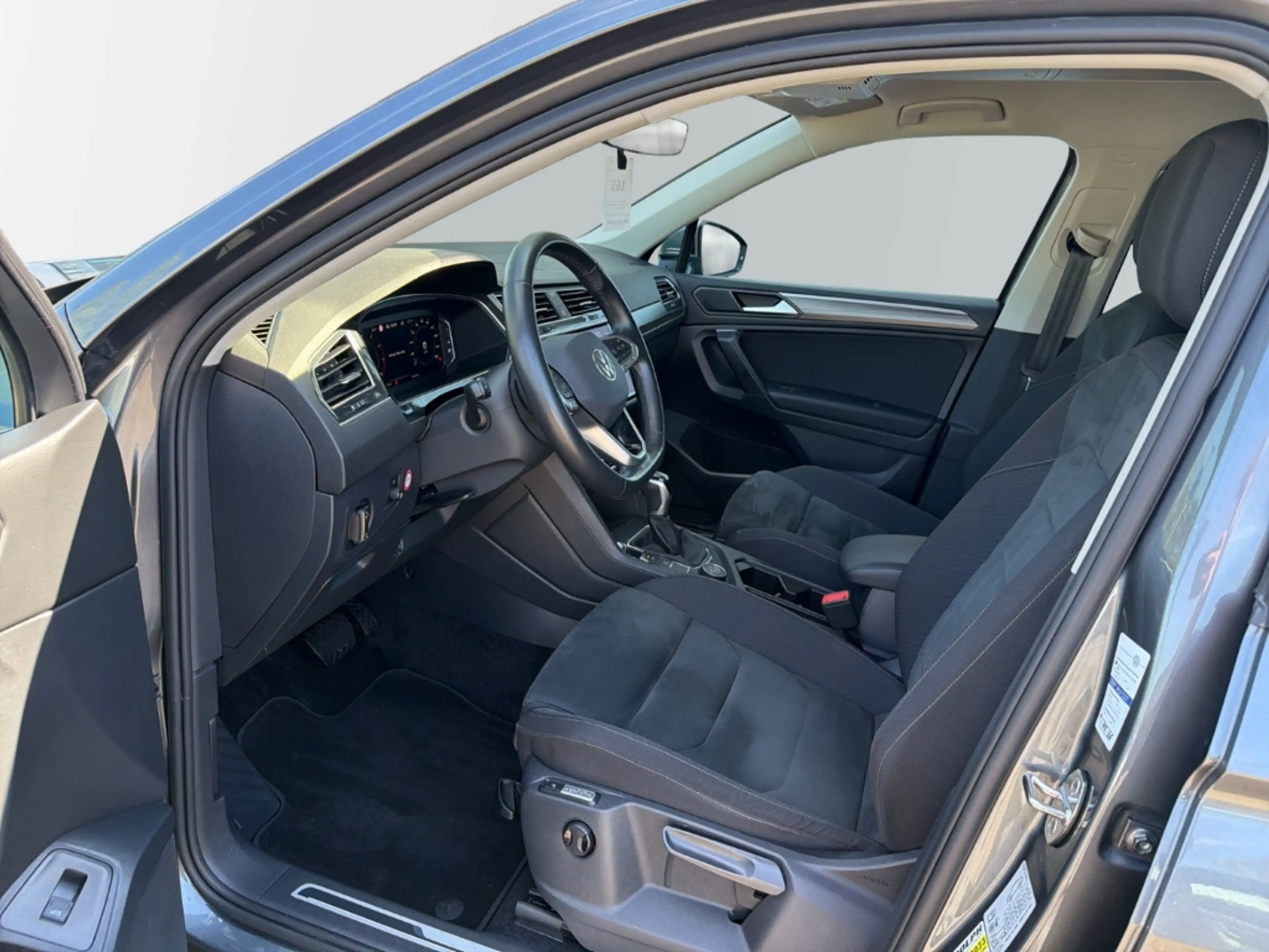Volkswagen Tiguan Allspace Life 2.0 TSI 4Motion DSG HUD Navi AHK StandHZG SHZ — photo 8