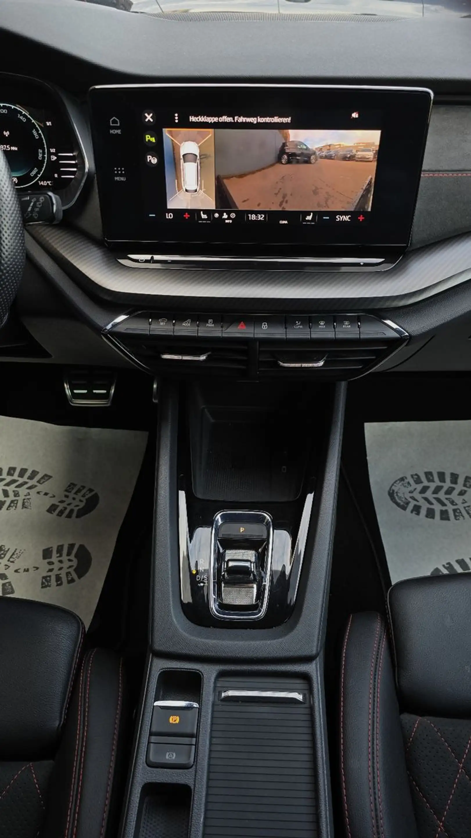 Skoda Octavia RS DSG Edition Pano/ACC/DCC/360/AHK/VOLL — photo 11