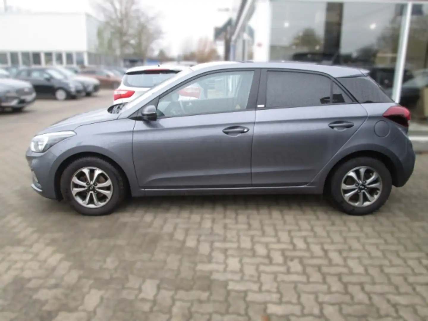 Hyundai i20 YES! 1.2 Kamera Android Apple CarPlay Grau - 2