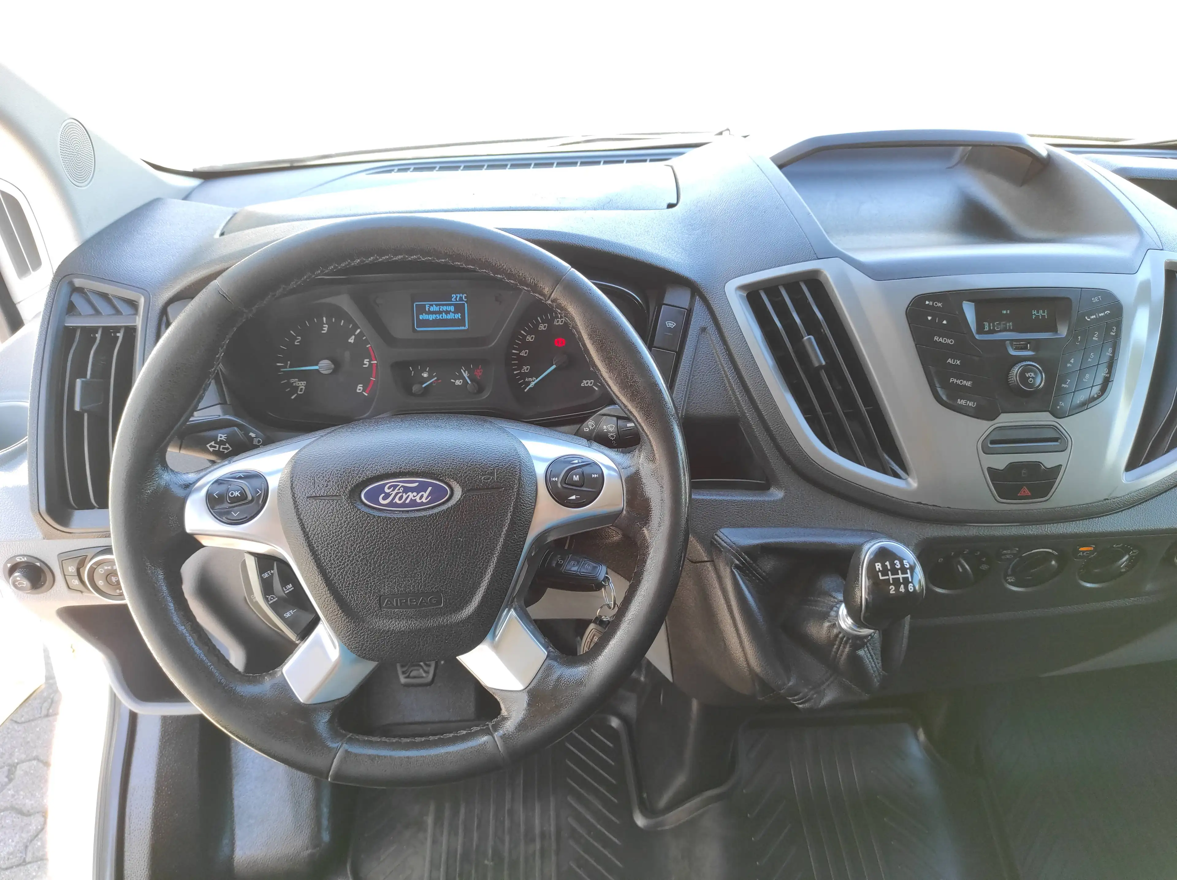 Ford Transit 2.0 KLIMA EURO-6 TEMP BC AHK 330 L3 Trend ALLWETTER PDCv+h ESP 6-GANG RADIO-USB — photo 11