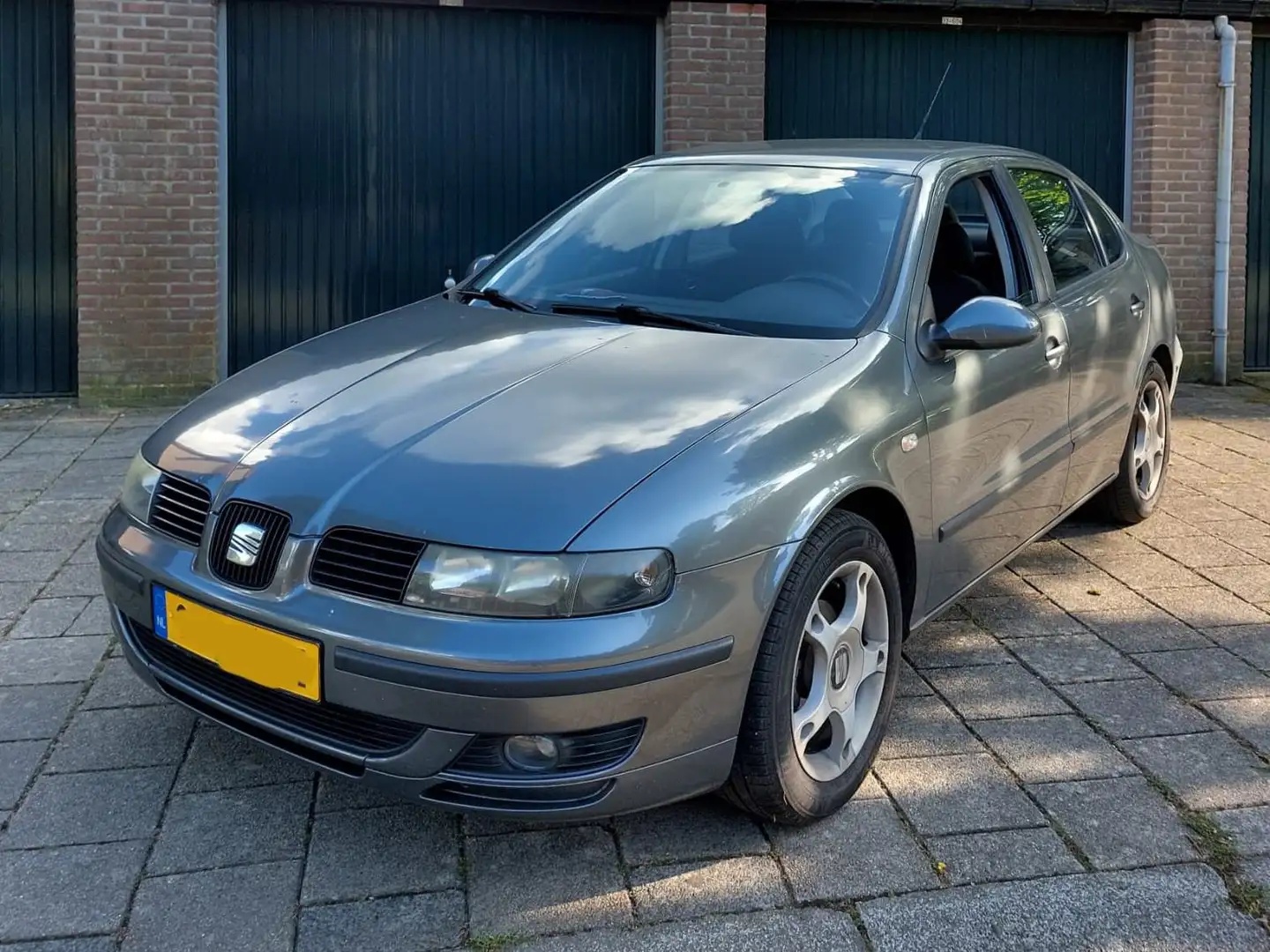 SEAT Toledo Toledo 1.6-16V Sport Gri - 2