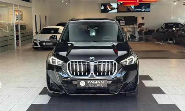 BMW X1 view 3