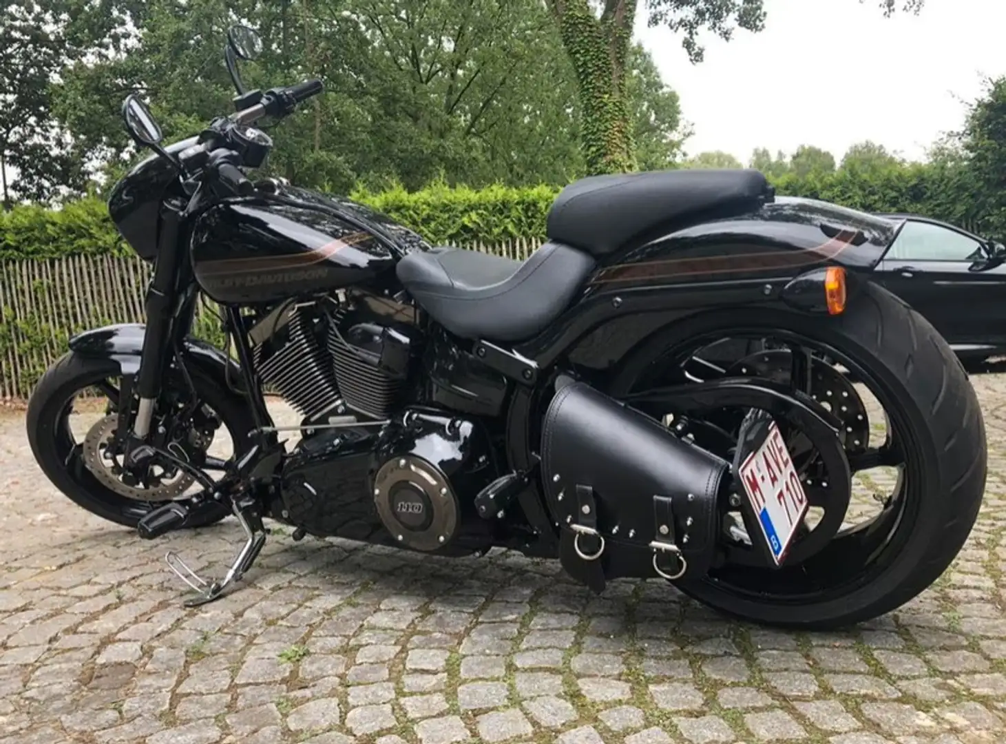 Harley-Davidson CVO Breakout Noir - 1
