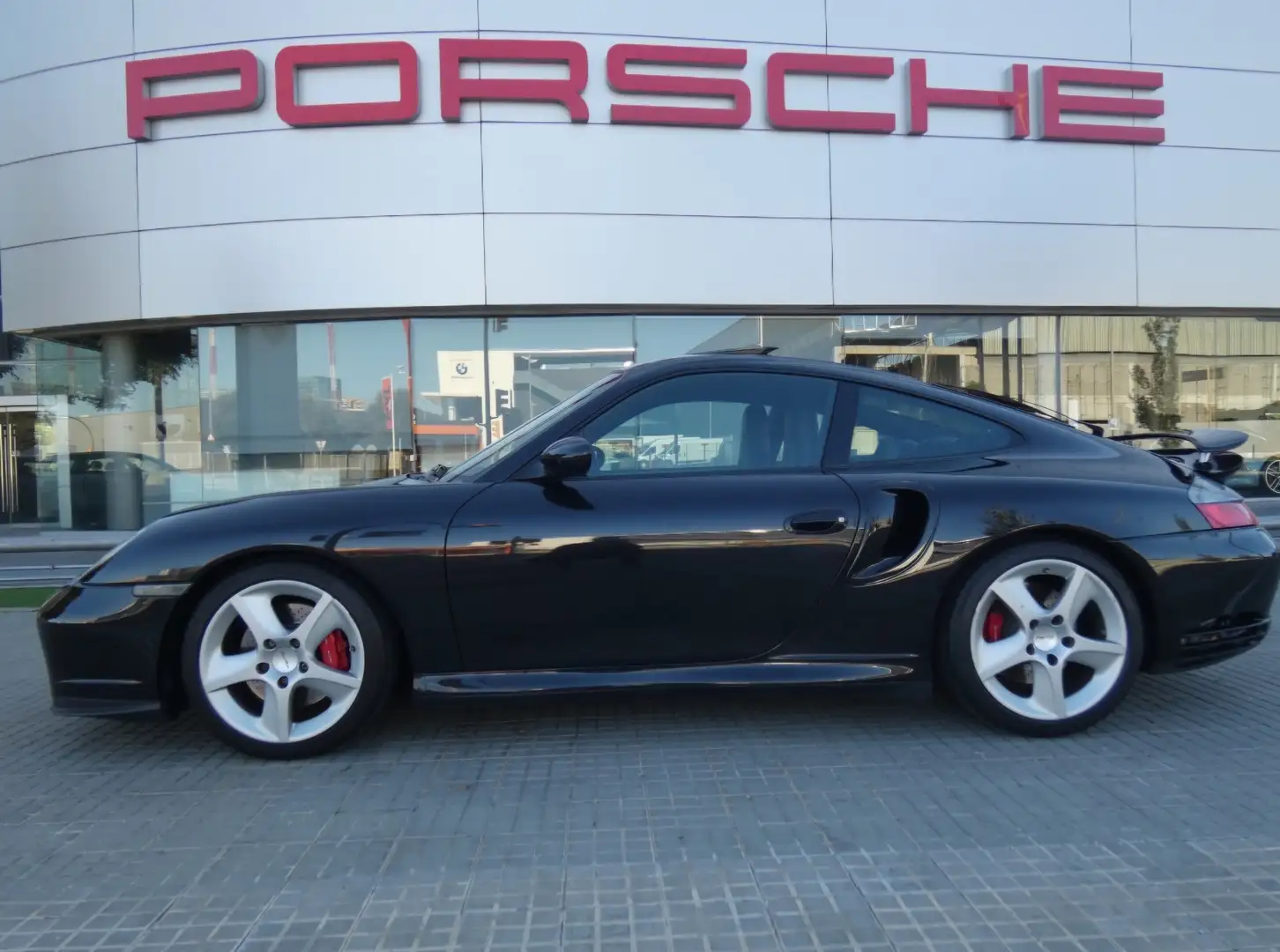 Porsche 996 911 Turbo - 1