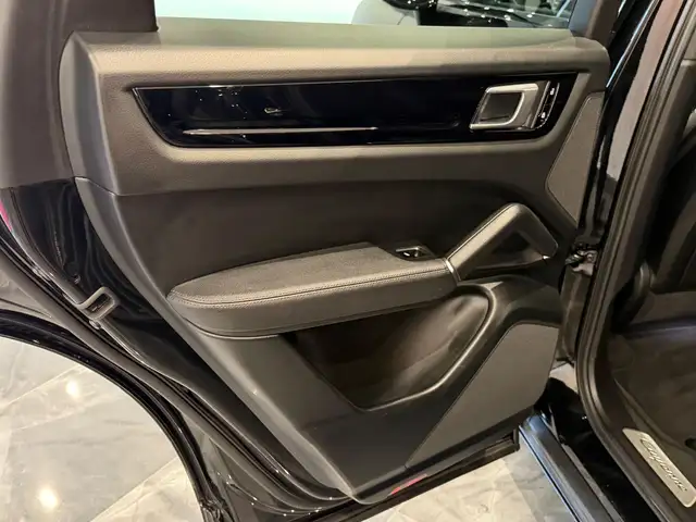 Porsche Cayenne E-Hybrid OPF**HEAD-UP**ACC**RFK**LH**SHZ** Ansicht 42