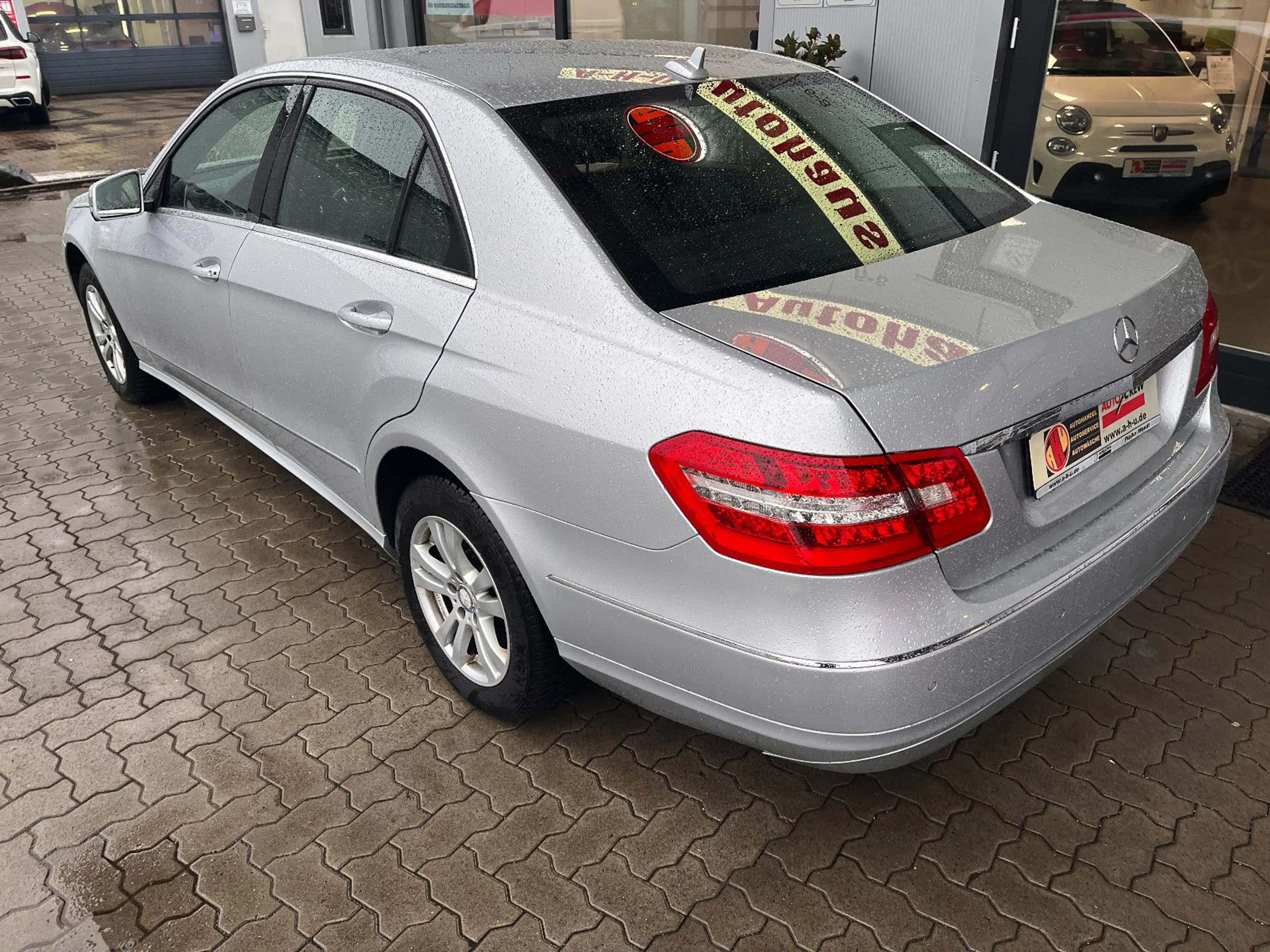 Mercedes-Benz E 220 Limousine CDI BlueEfficiency Elegance — photo 9
