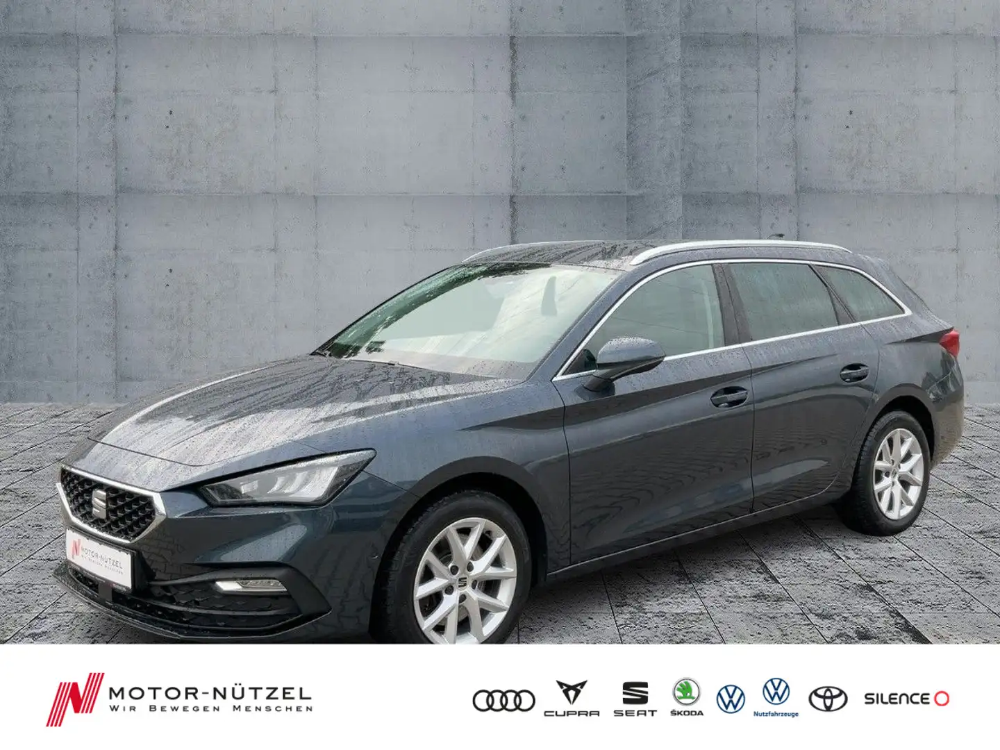 SEAT Leon ST 2.0 TDI DSG STYLE LED+NAVI+ACC+KAMERA Grau - 1