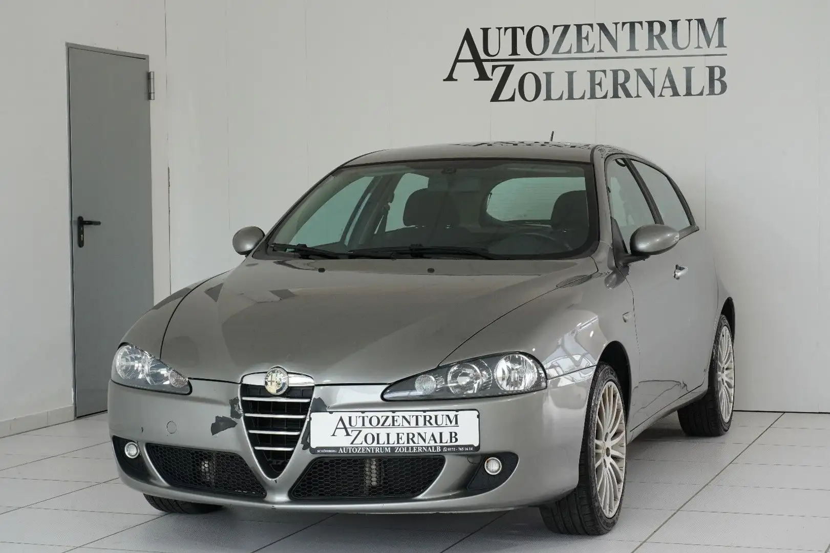 Alfa Romeo 147 1.6 16V TS Progression *TÜV NEU*KLIMA* Сірий - 2