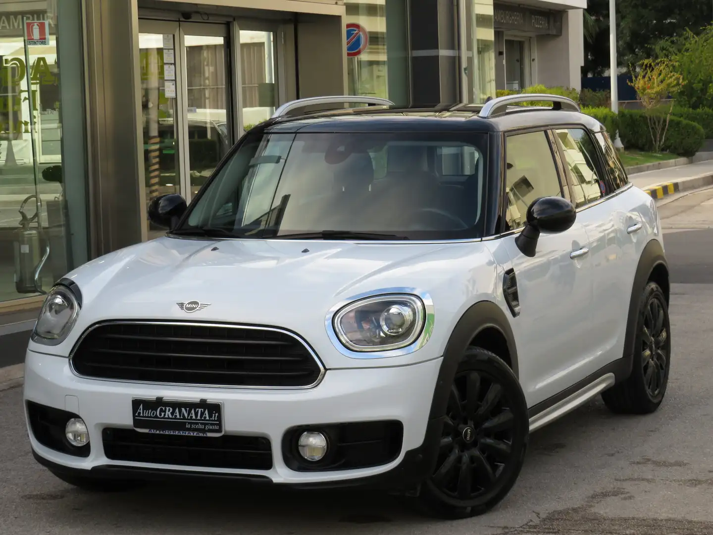 MINI Cooper D Countryman 2.0 Hype 150cv Auto/Navi/Pack Luci Bianco - 1