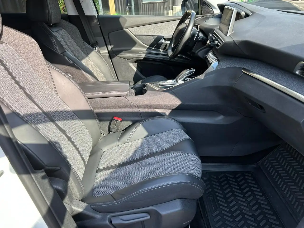 Peugeot 3008 3008 — photo 21