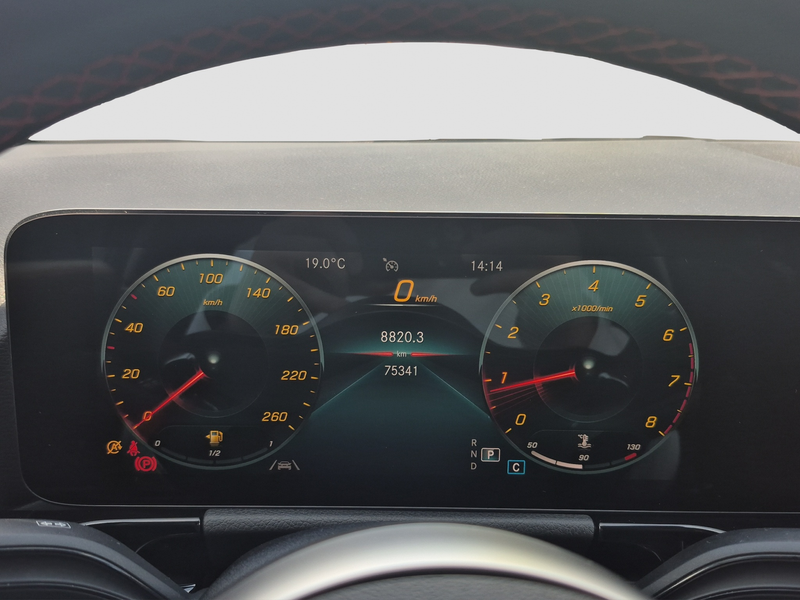 Mercedes-Benz GLA 200 Business Solution AMG | Elektrische inklapbare tre — photo 10