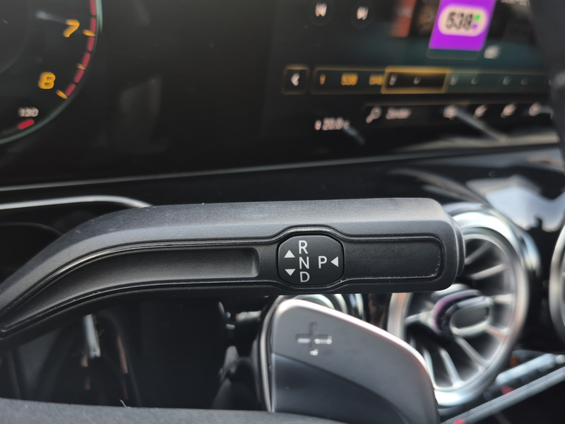 Mercedes-Benz GLA 200 Business Solution AMG | Elektrische inklapbare tre — photo 14