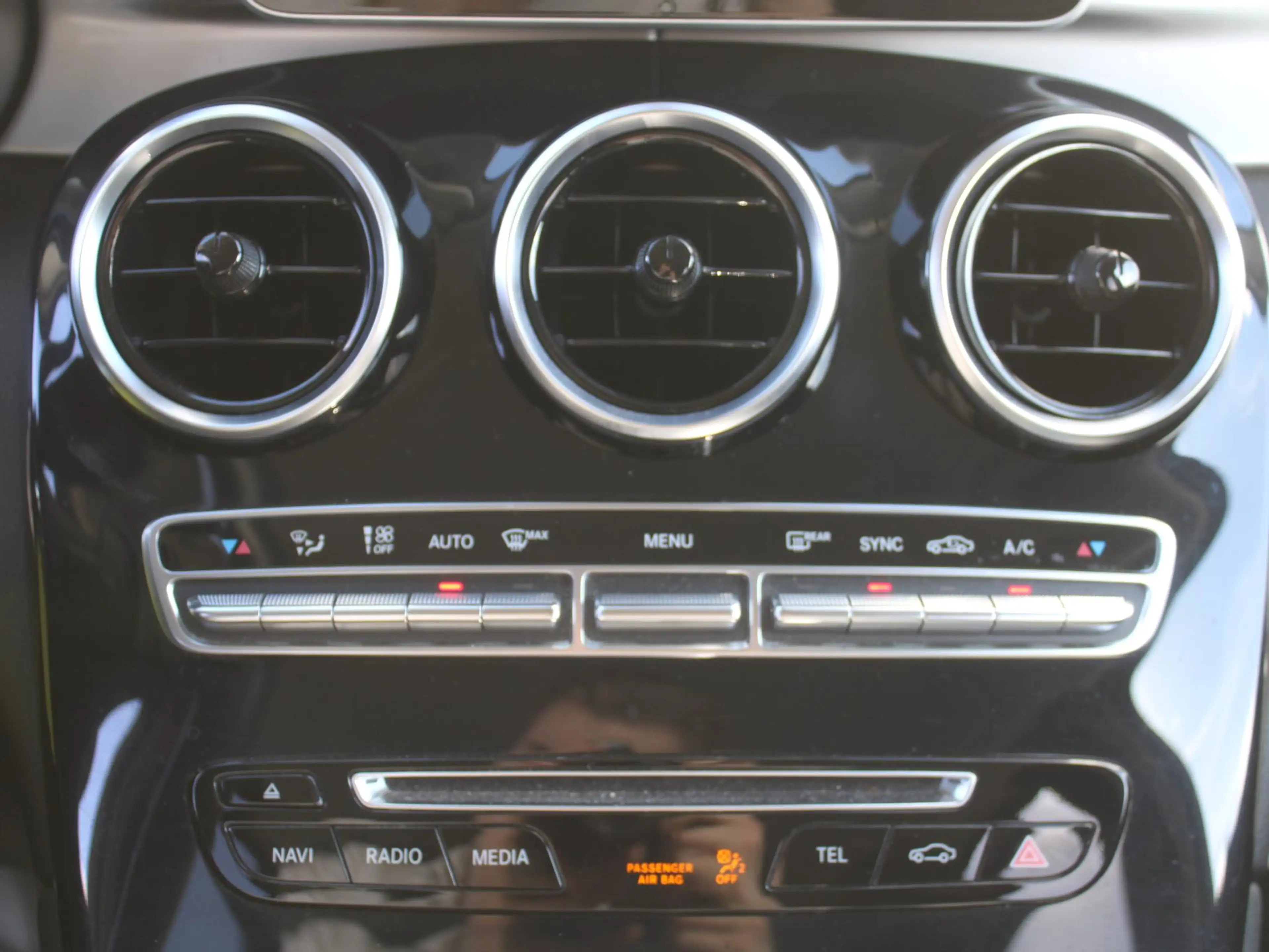 Mercedes-Benz GLC 250 4MATIC Premium Plus | Navi | Camera | Leder | Dode — photo 19