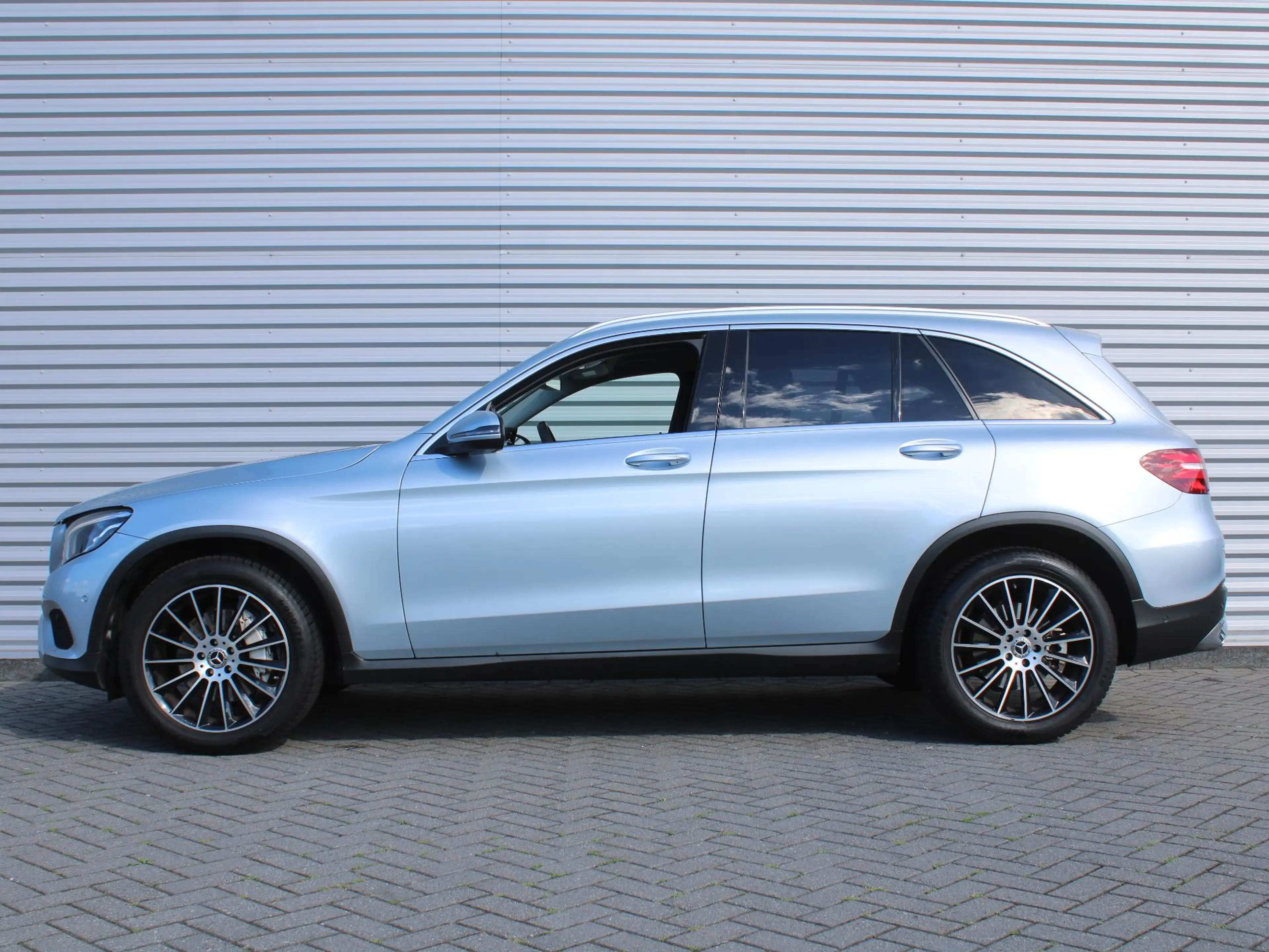 Mercedes-Benz GLC 250 4MATIC Premium Plus | Navi | Camera | Leder | Dode — photo 7