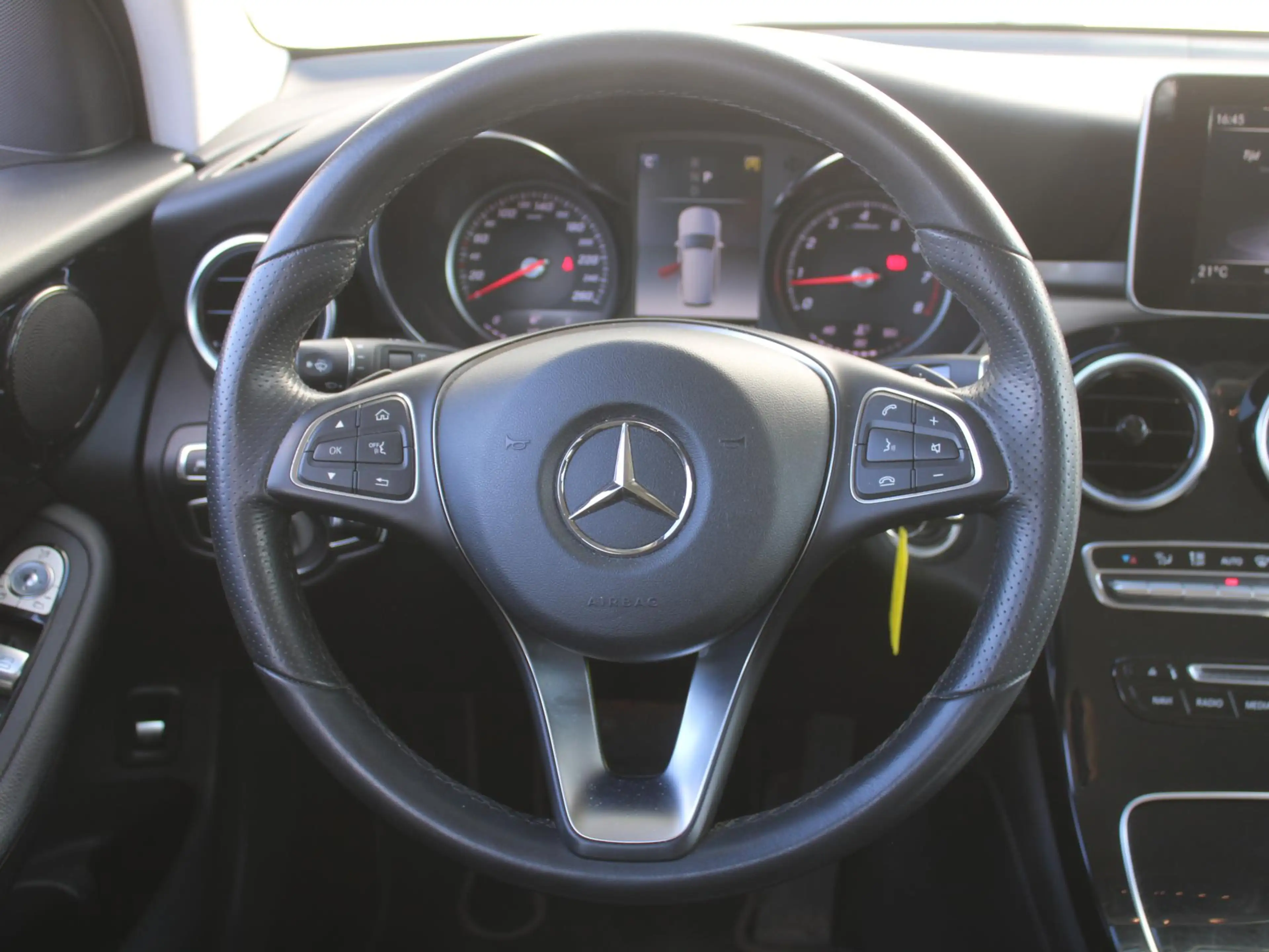 Mercedes-Benz GLC 250 4MATIC Premium Plus | Navi | Camera | Leder | Dode — photo 10