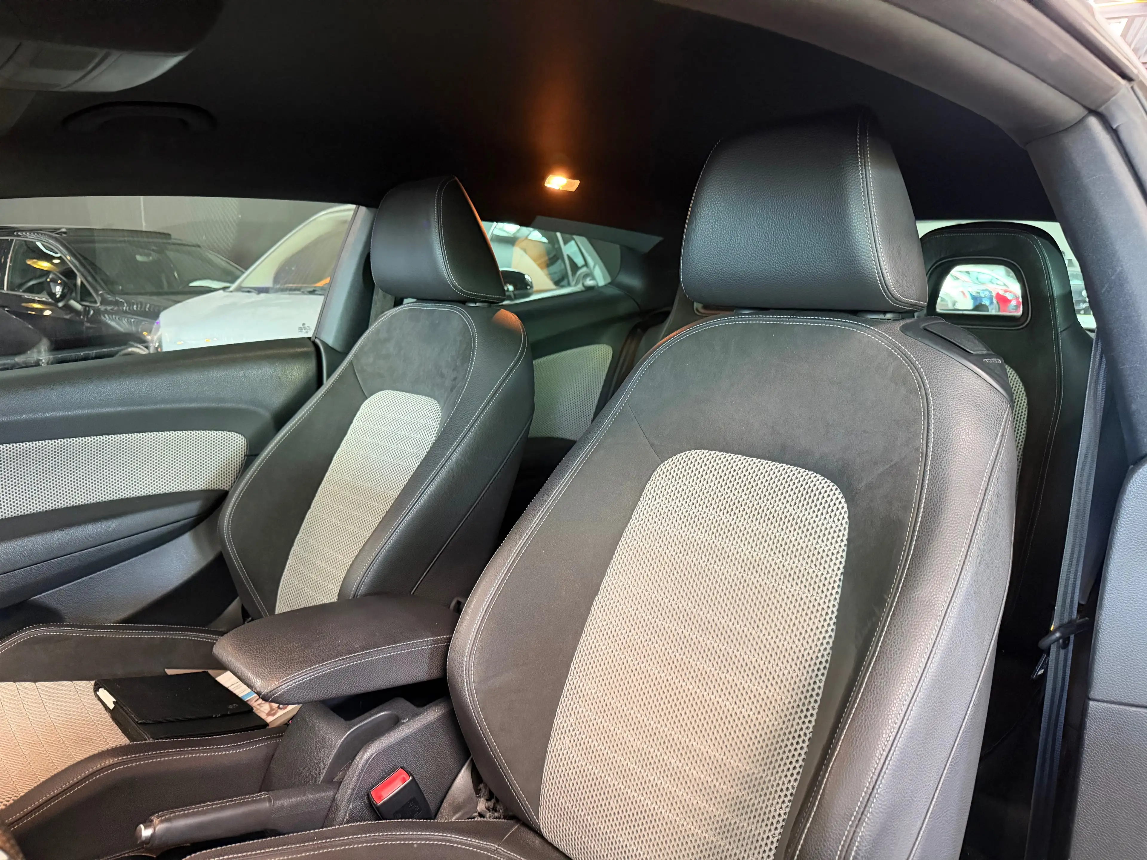 Volkswagen Scirocco Scirocco 1.4 TSI DSG — photo 8