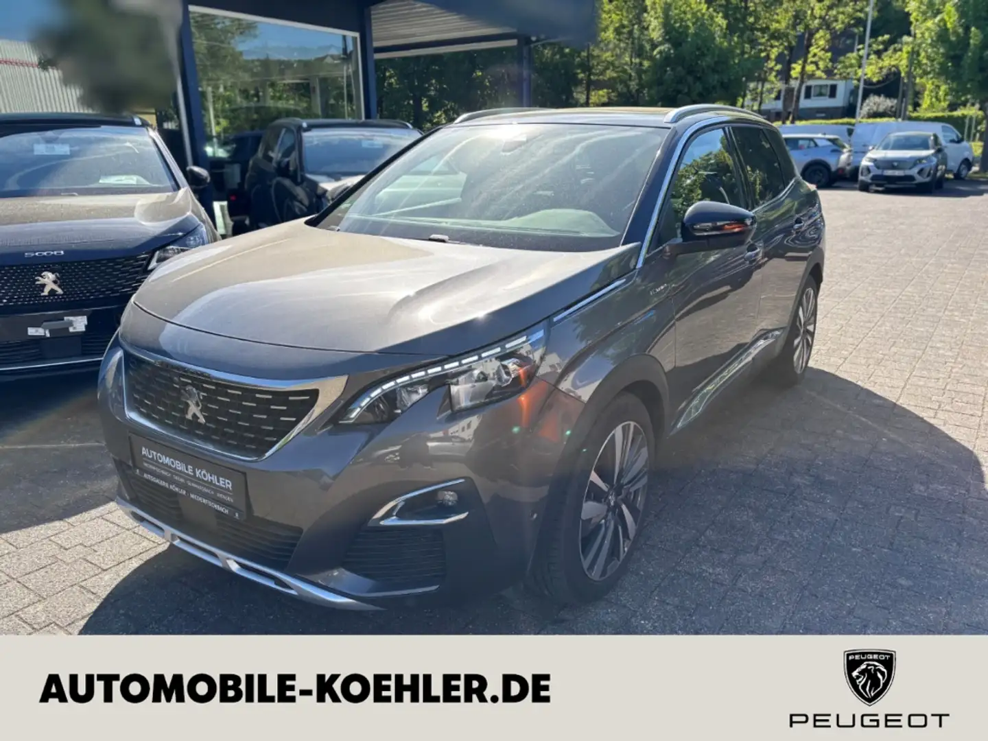 Peugeot 3008 Hybrid4 GT Navi Klimaa Panorama 360° Kamera Grau - 1