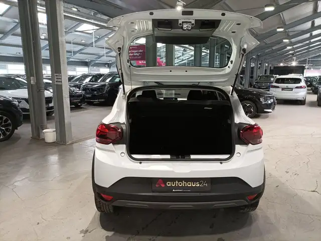 Dacia Sandero view 6