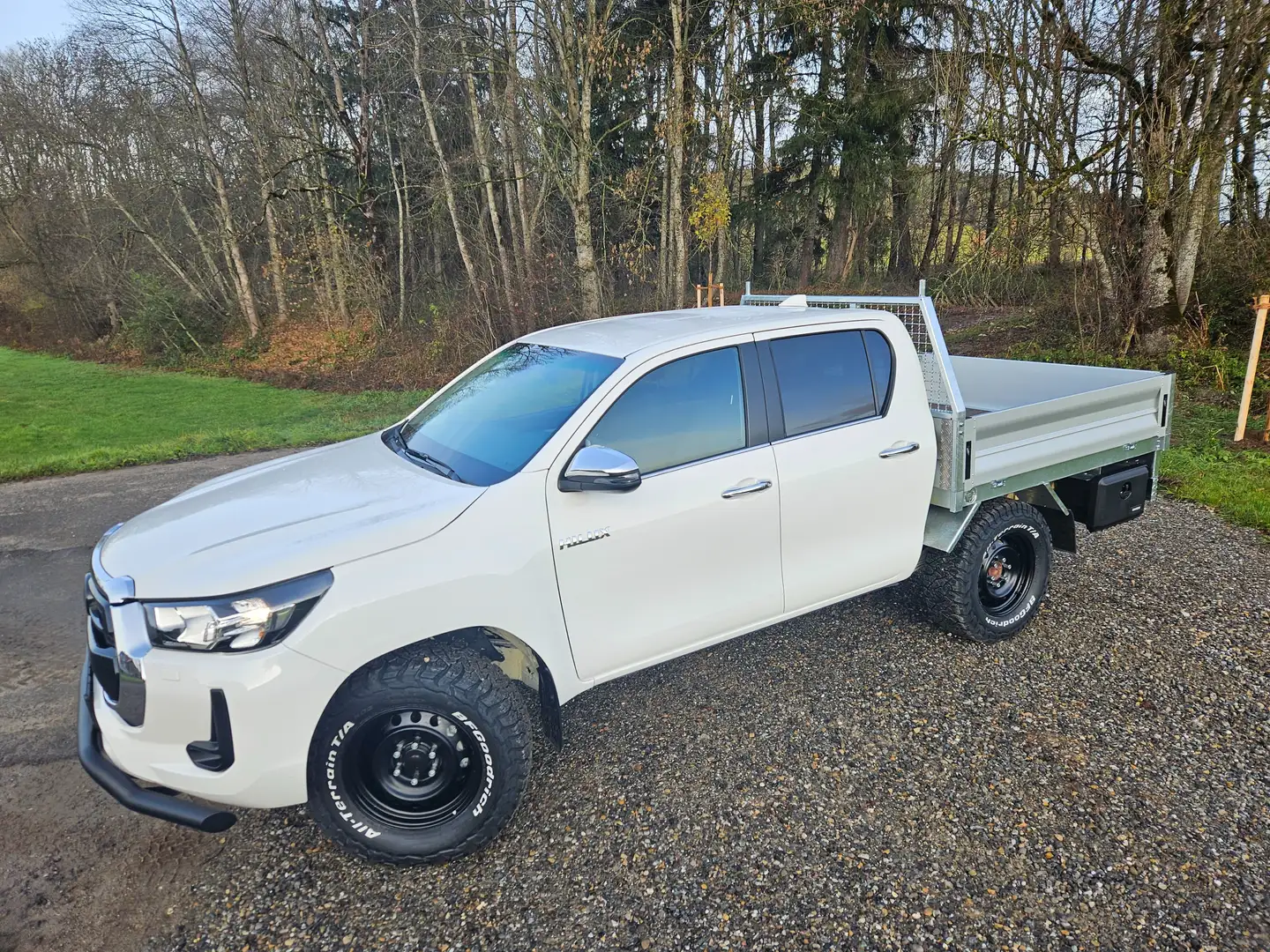 Toyota Hilux HiLux 4x4 Double Cab MHEV Autm. Hurter Offroad Weiß - 1