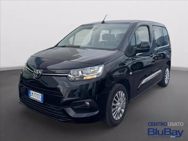 Toyota Proace City verso 1.2p 110cv s&s l1 d executive