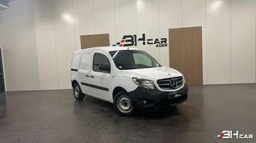 Vu FOURGON 1.5 109 CDI 90 COMPACT PRO