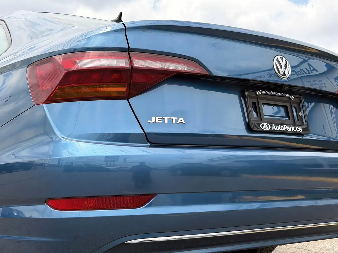 Volkswagen Jetta снимка Volkswagen Jetta