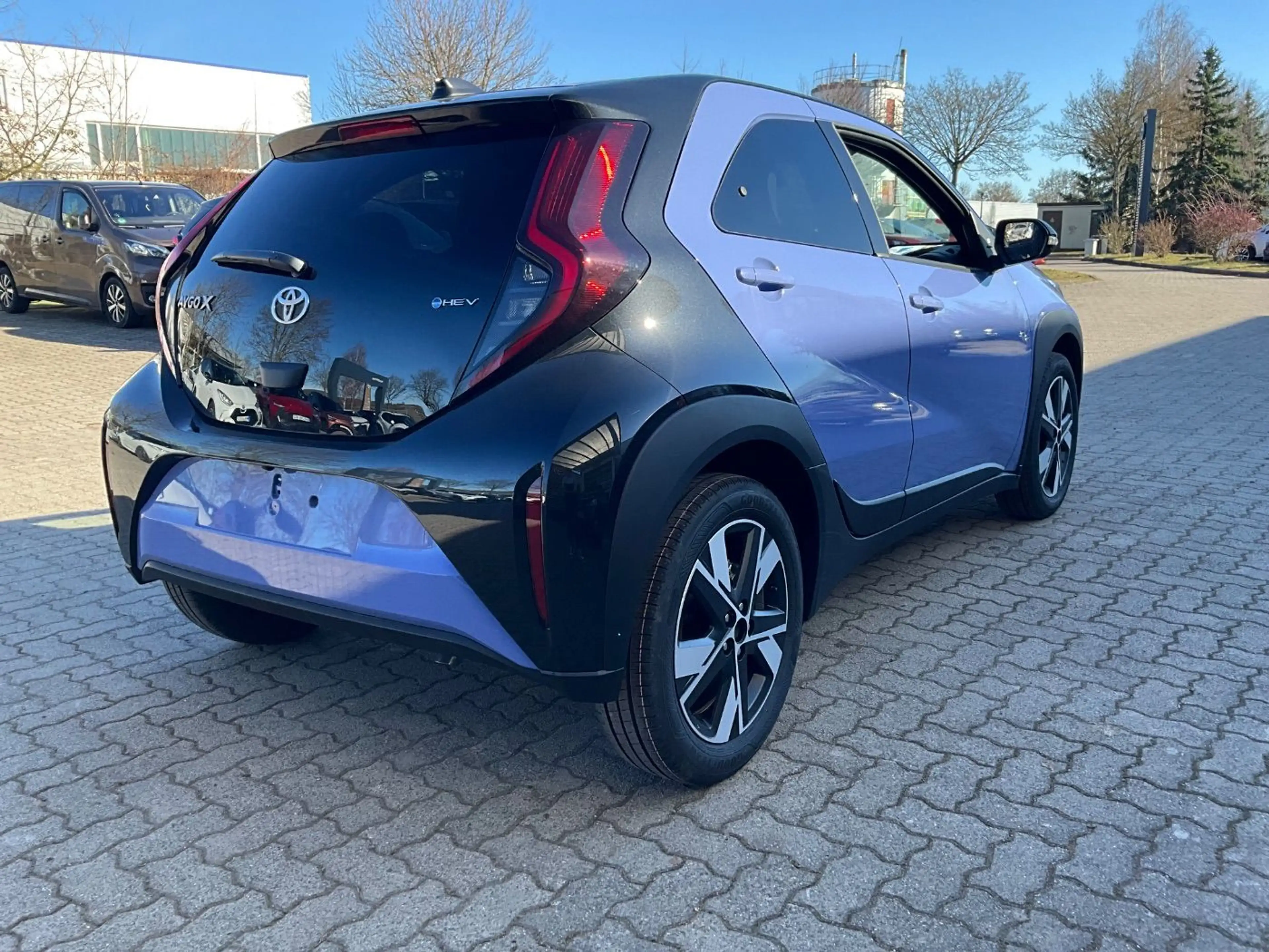Toyota Aygo 1.5 Teamplayer ACC+LED+SHZ+Kam.+PDC+AUT — photo 4