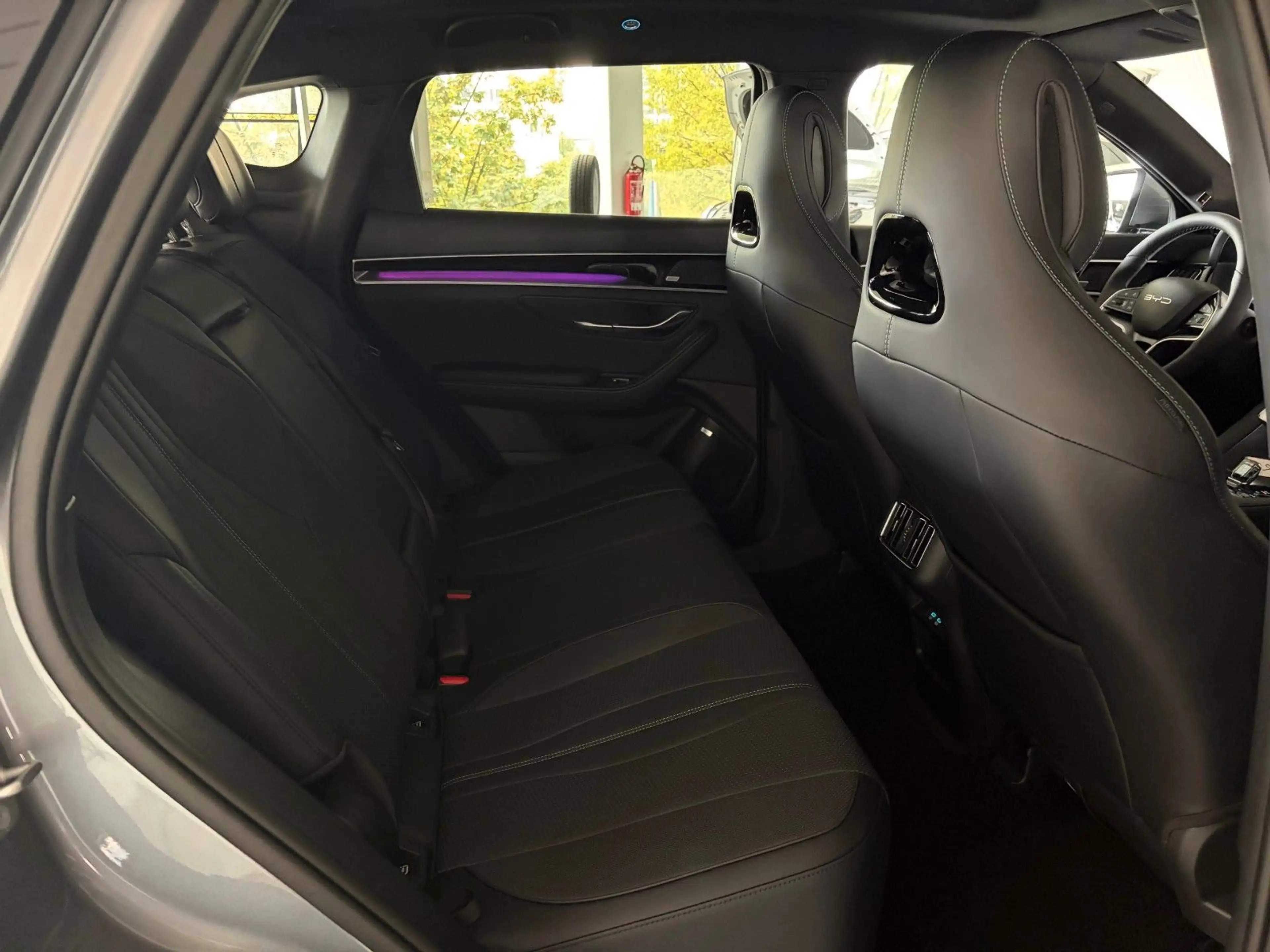 BYD Seal U 1.5 DM-i PHEV 160 kW Boost — photo 10