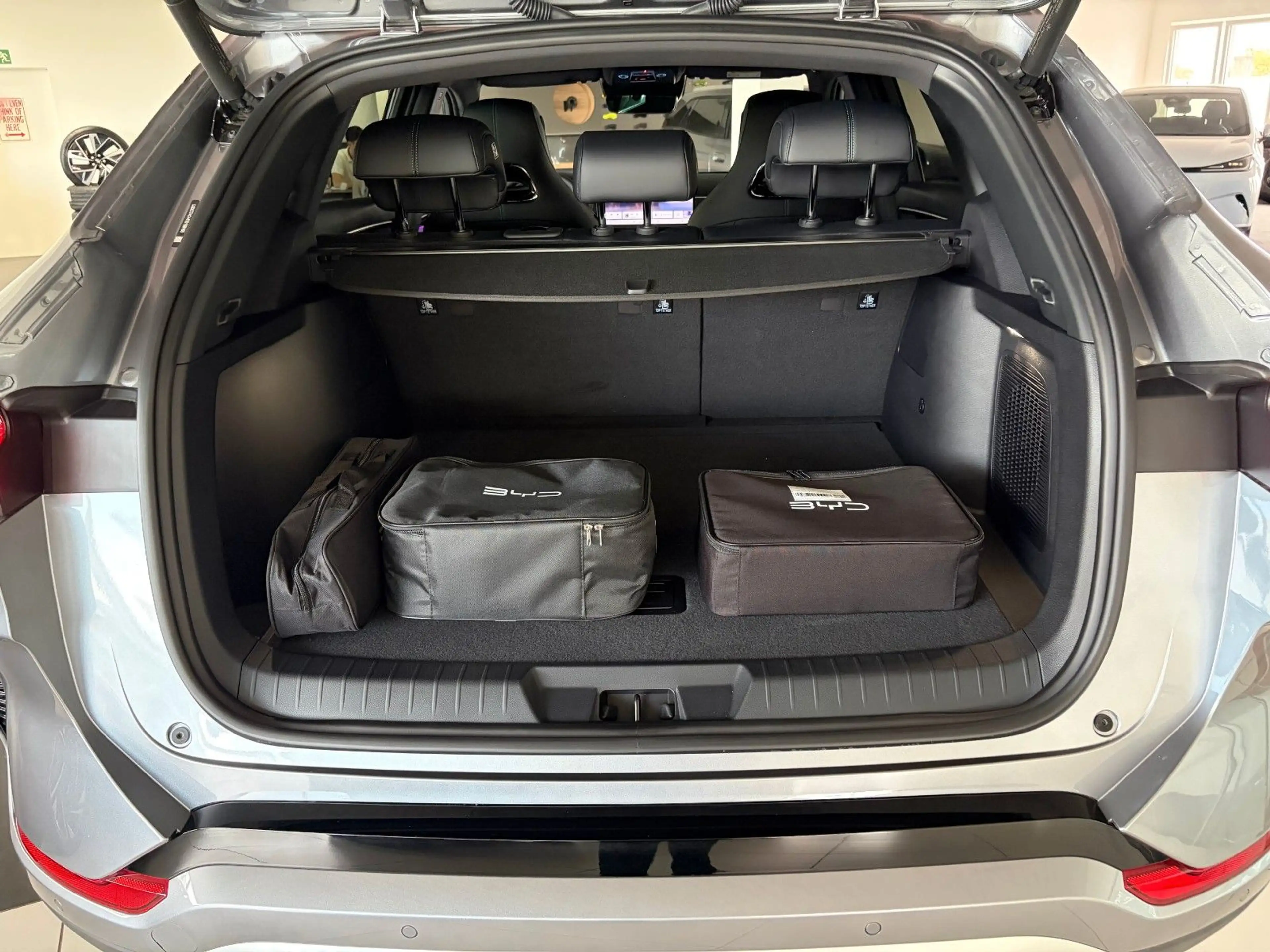 BYD Seal U 1.5 DM-i PHEV 160 kW Boost — photo 12