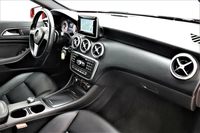 Mercedes-Benz A-Class view 15