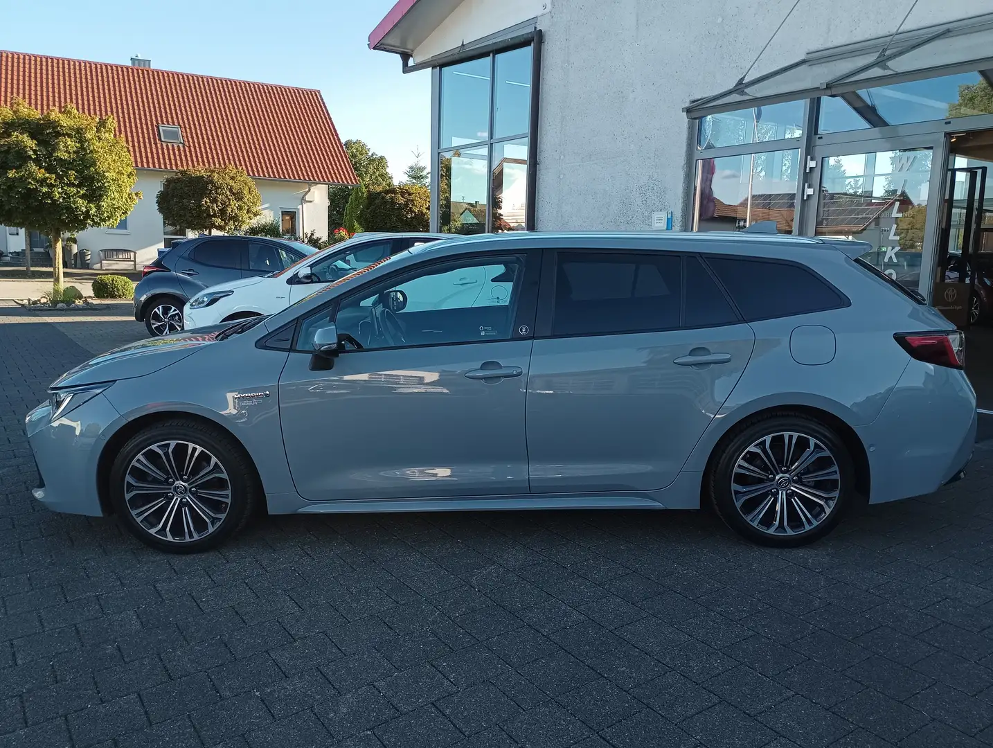 Toyota Corolla TS 2.0 * Team D * Technik-Paket * LED * Navi Grau - 2