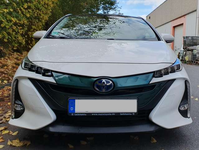Toyota Prius Prius Plug-in Hybrid Solar