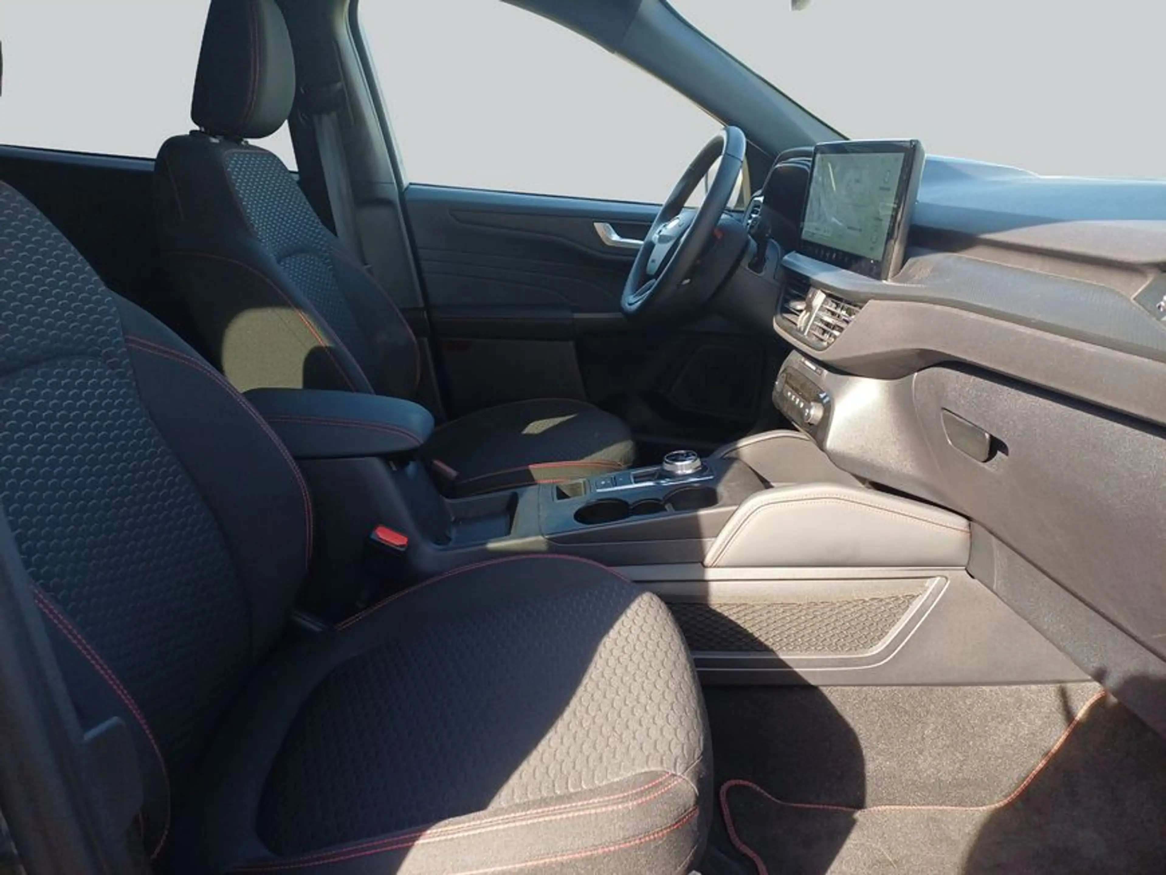 Ford Kuga 2.5 Duratec PHEV ST-LINE — photo 13