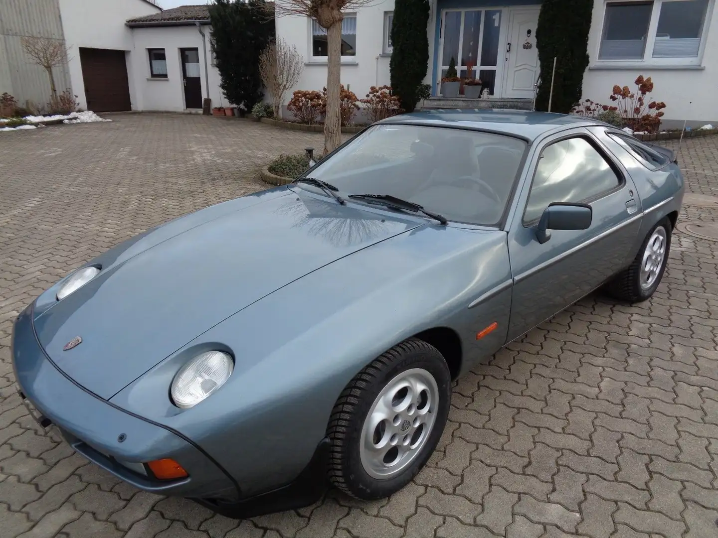 Porsche 928 S,Original Werksauslieferungszustand,1.Hand Gris - 1
